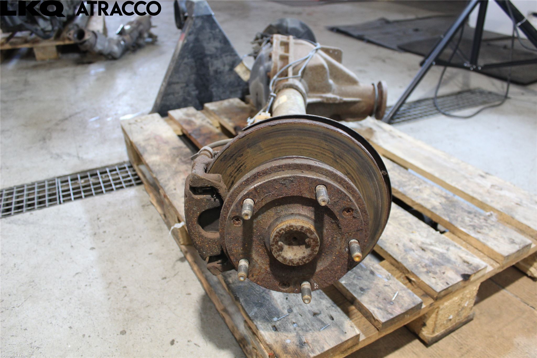 Ford TRANSIT    06-13 Bakaksel Feste Travers-Ramme