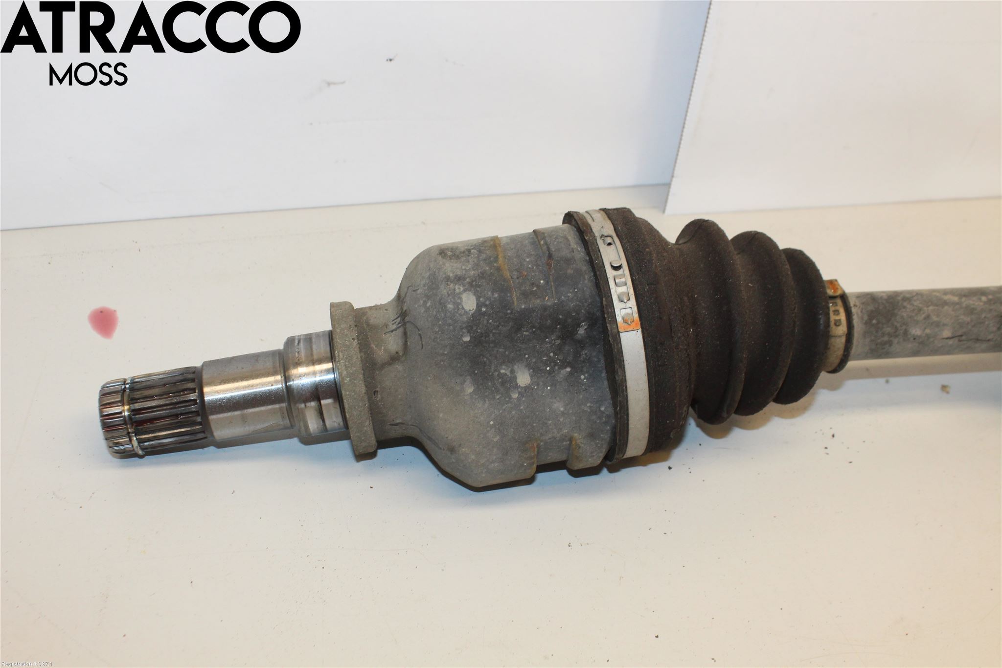 Toyota YARIS XP130 12-14 Drivaksel Foran Kompl Høyre