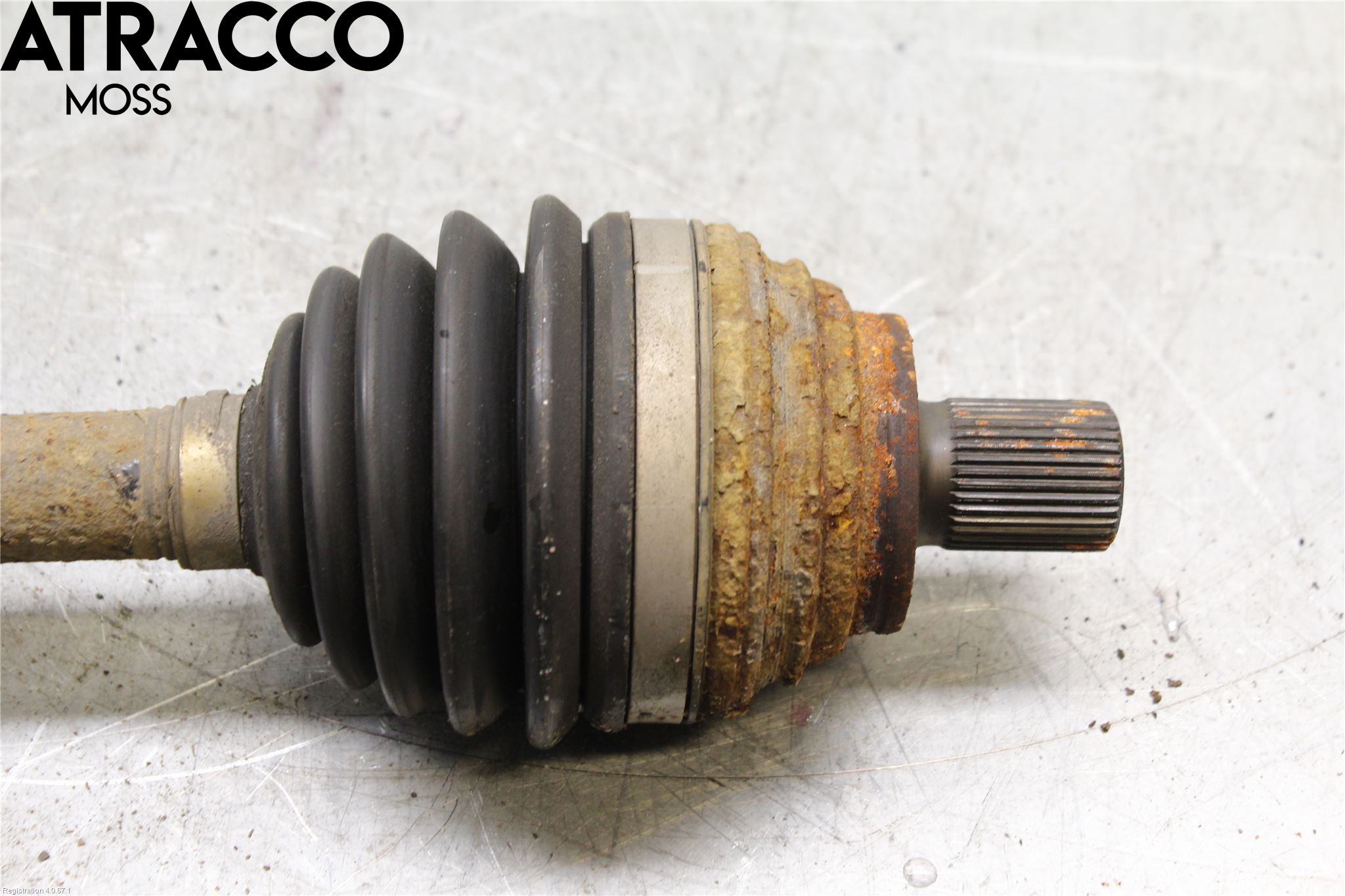 Volkswagen VW GOLF VI 09-13 Drivaksel Foran Kompl Venstre