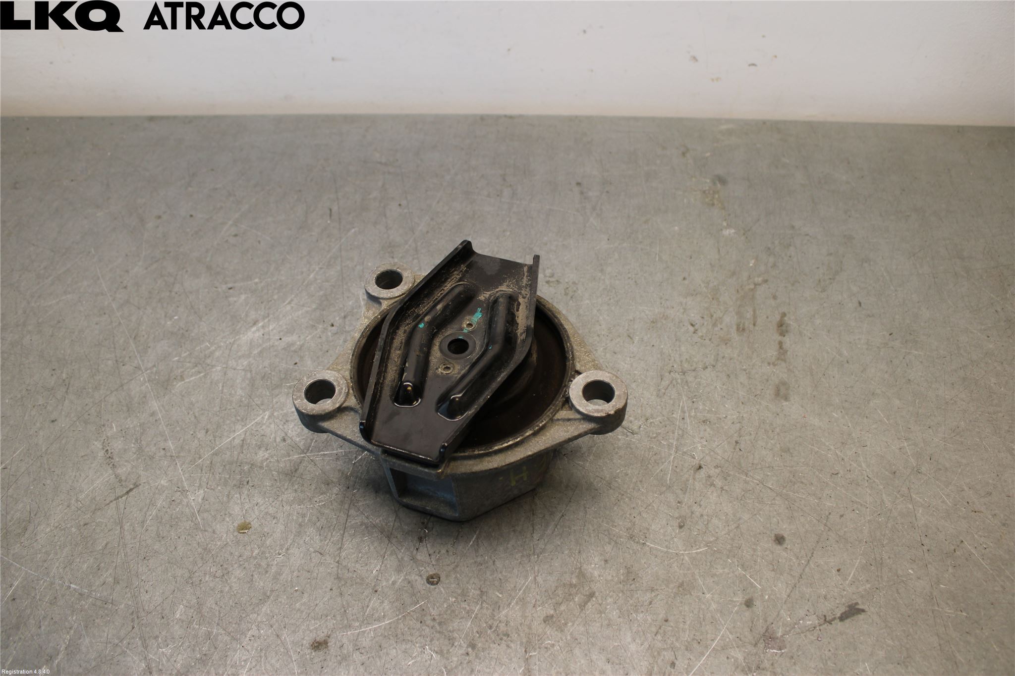 Volvo XC40/RECHARGE 18- Motor Feste Gummi