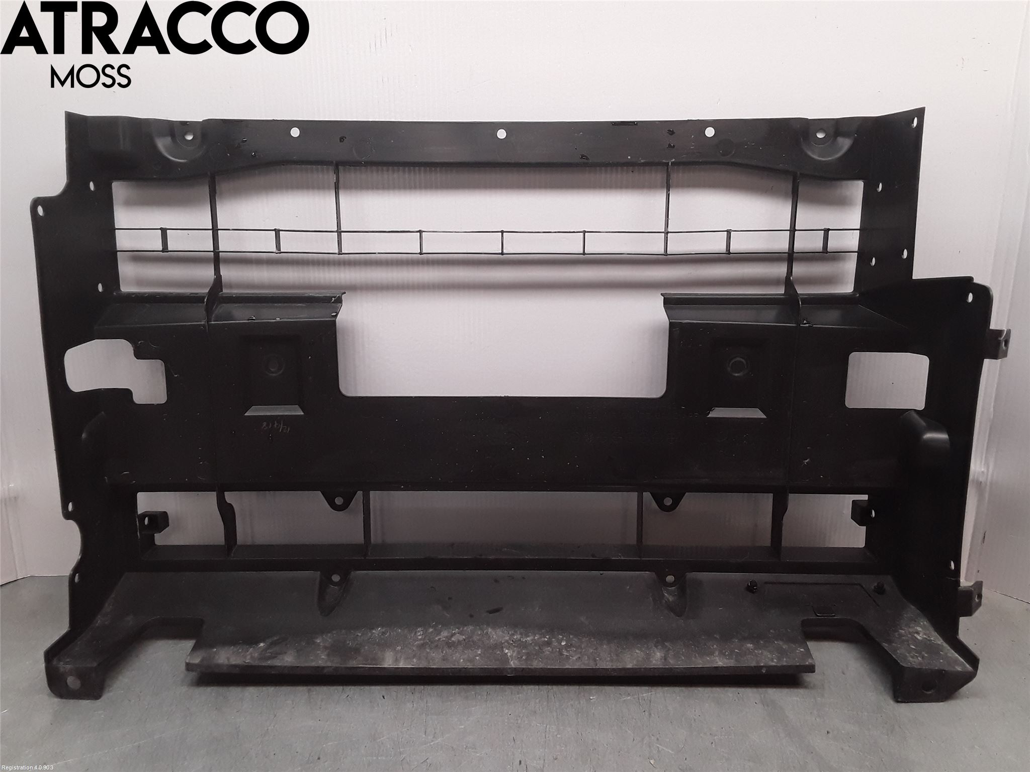 Mitsubishi ECLIPS CROSS Luftstyring Front