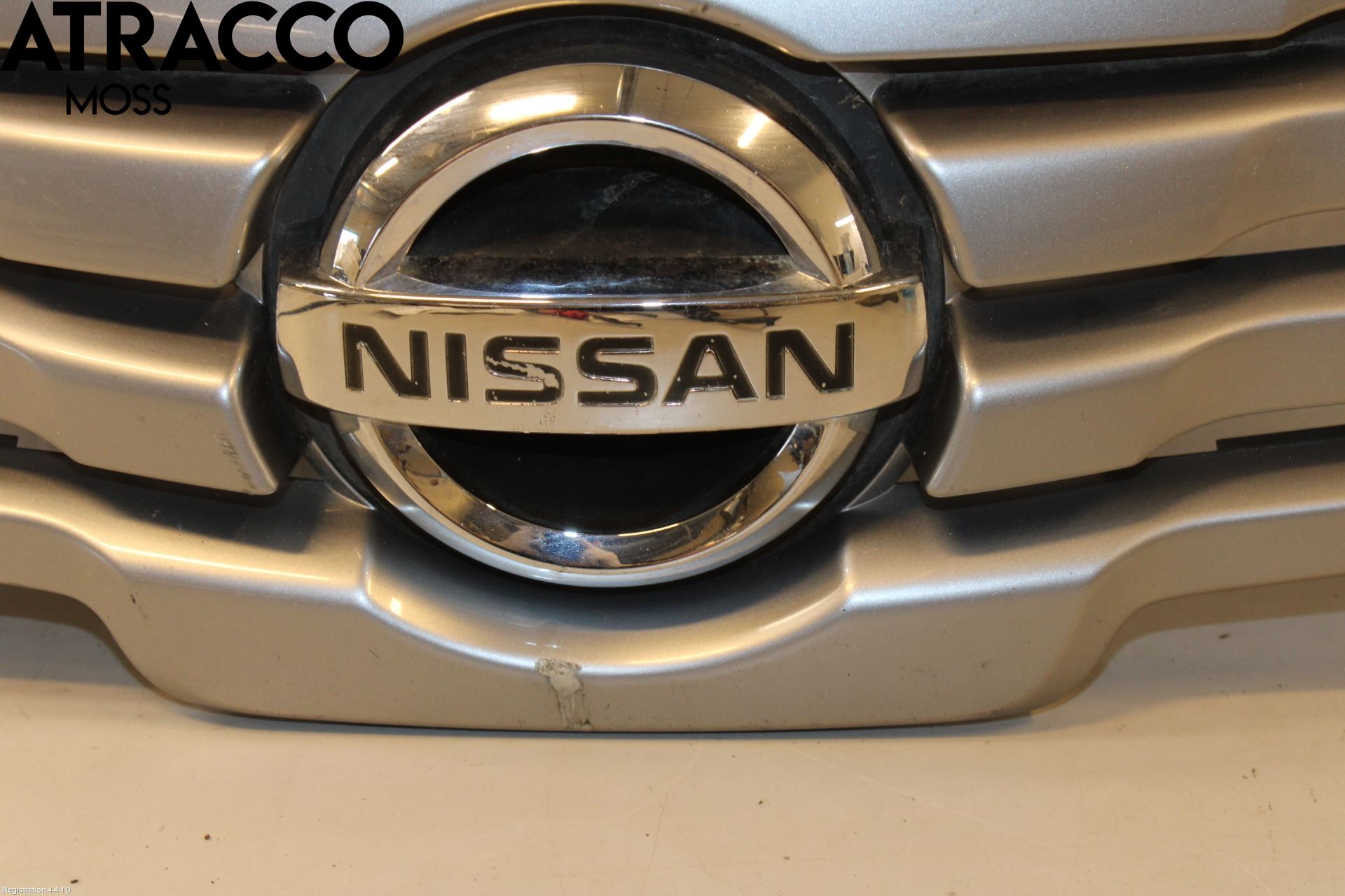 Nissan QASHQAI+2  08-10 Grill Komplett