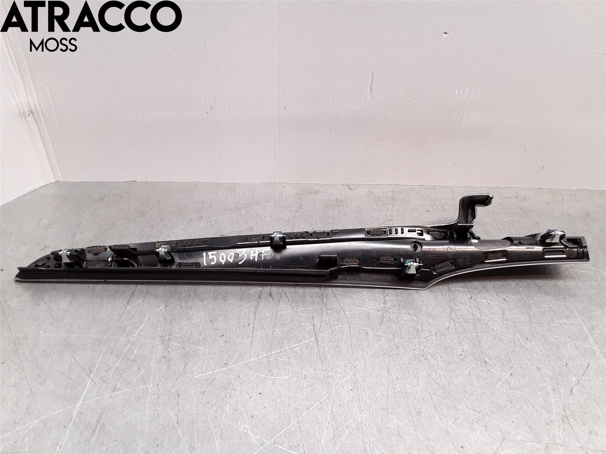 Mercedes-Benz MB C-KLASS (W205) 14-21 Frontrute Dekorlist