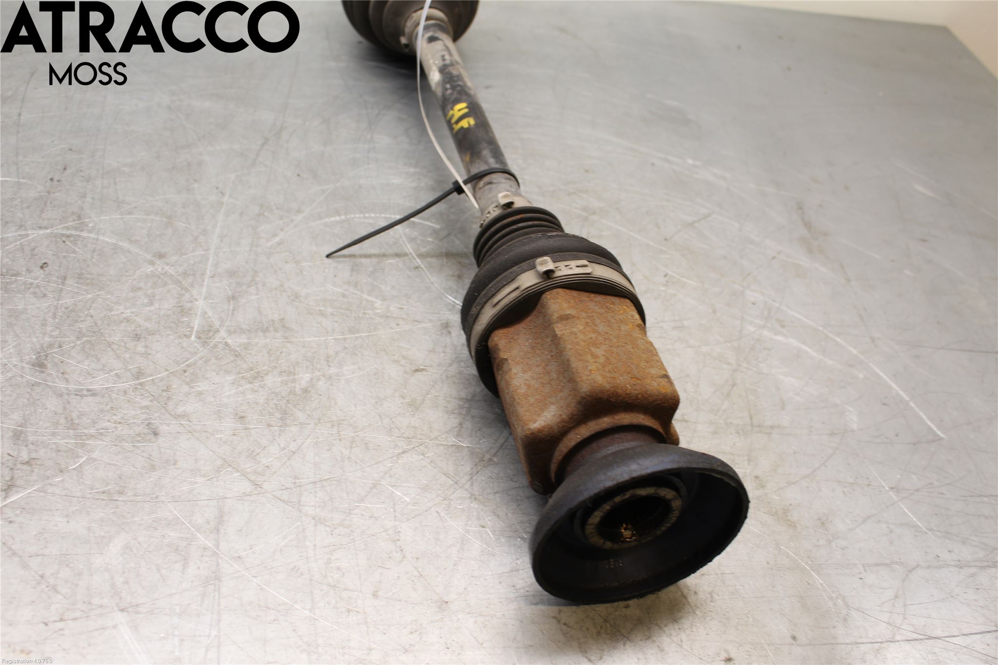 Volkswagen VW TIGUAN 07-16 Drivaksel Foran Kompl Høyre