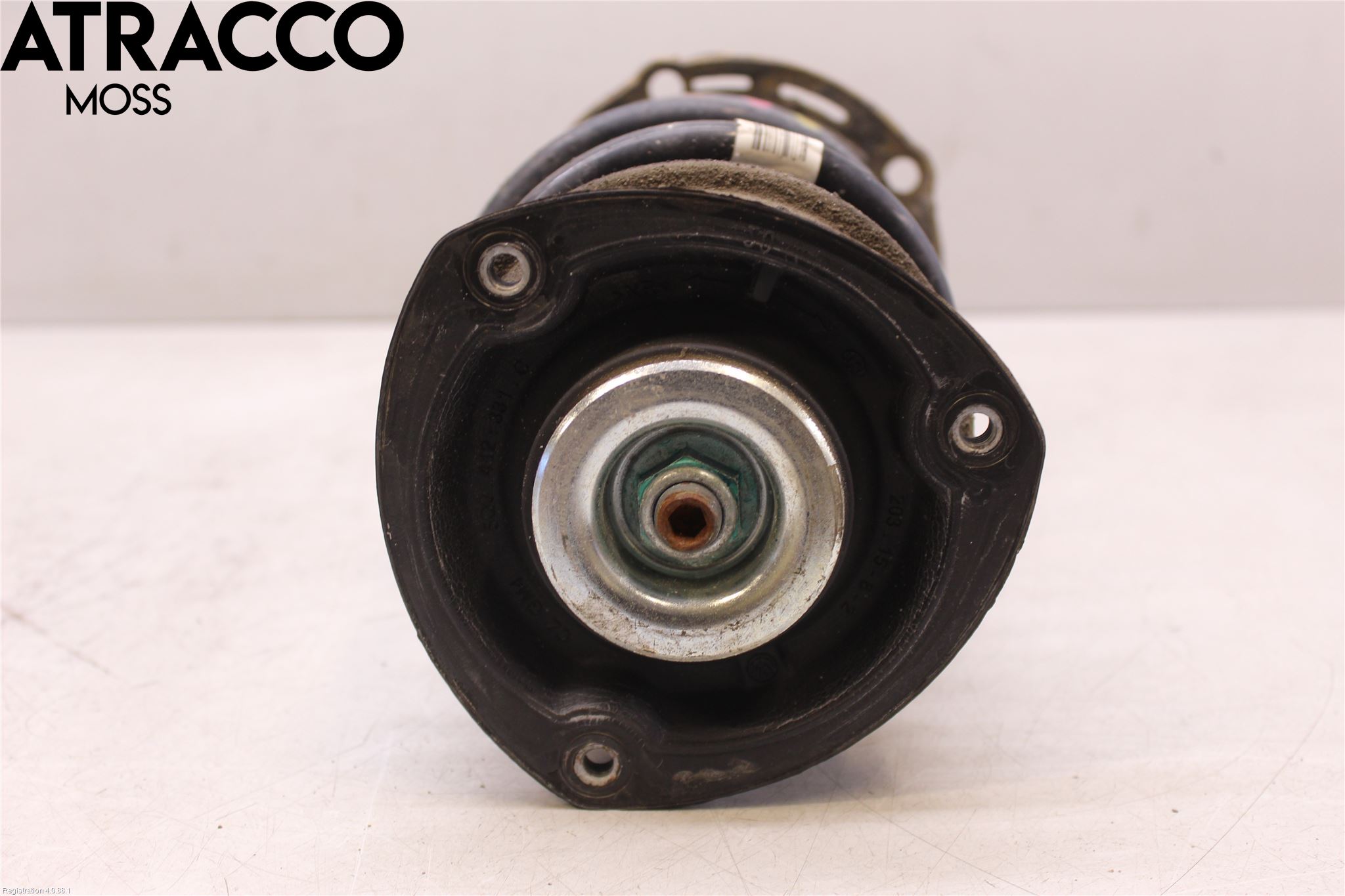 Volkswagen VW PASSAT 15-19 Fjærbein Foran Høyre