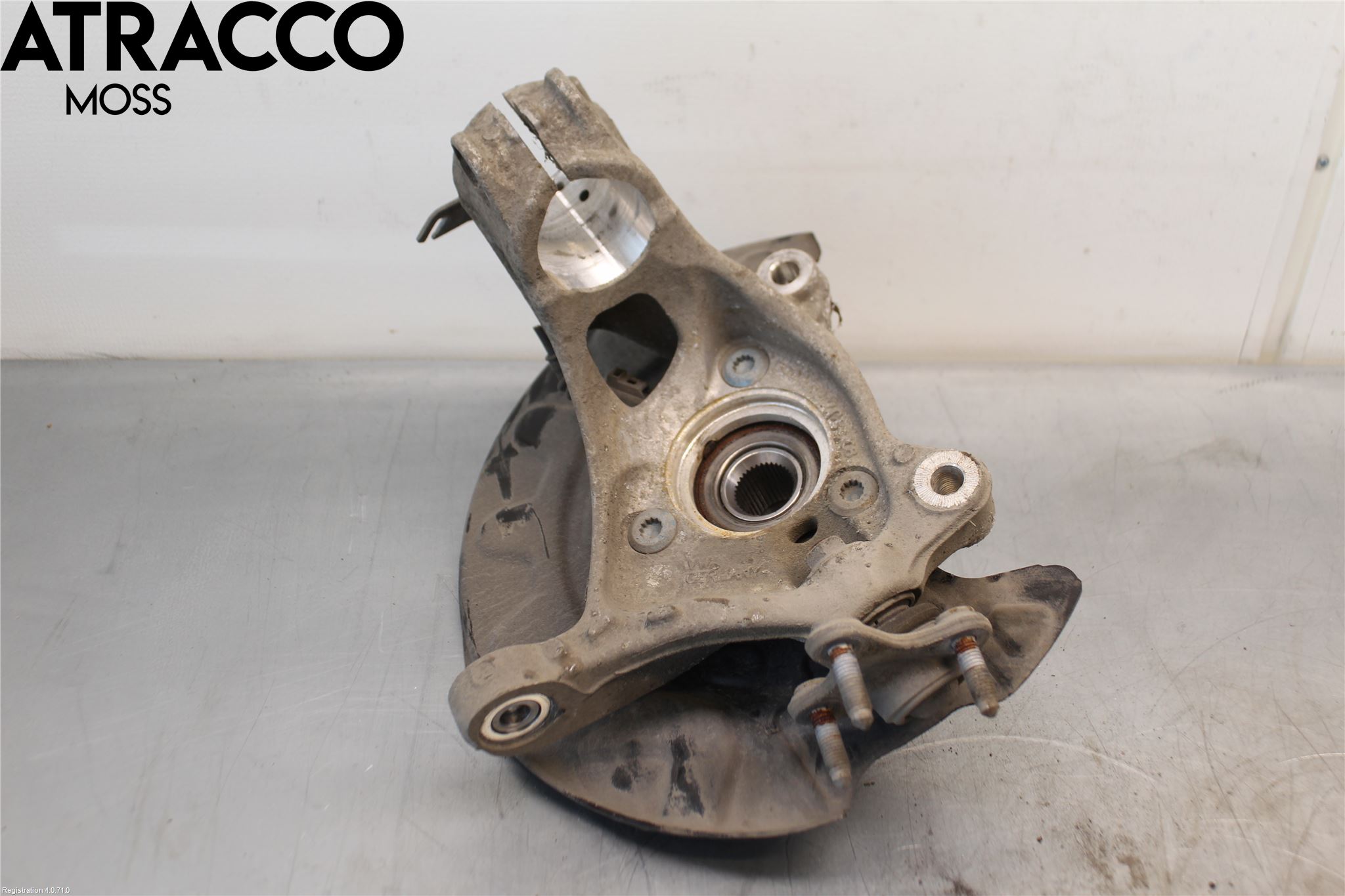 Volkswagen VW TIGUAN 16-24 Spindel Vf