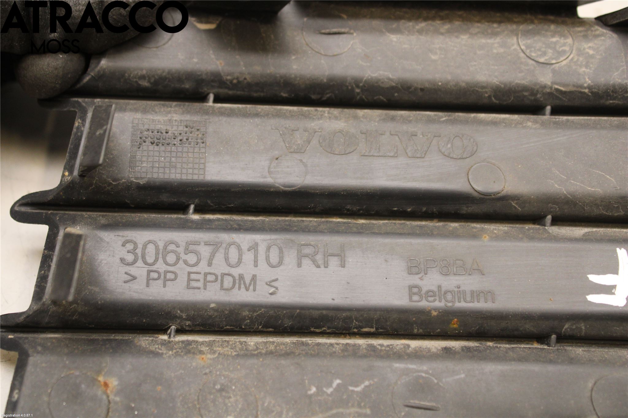 Volvo V50 04-07 Grilldel Høyre