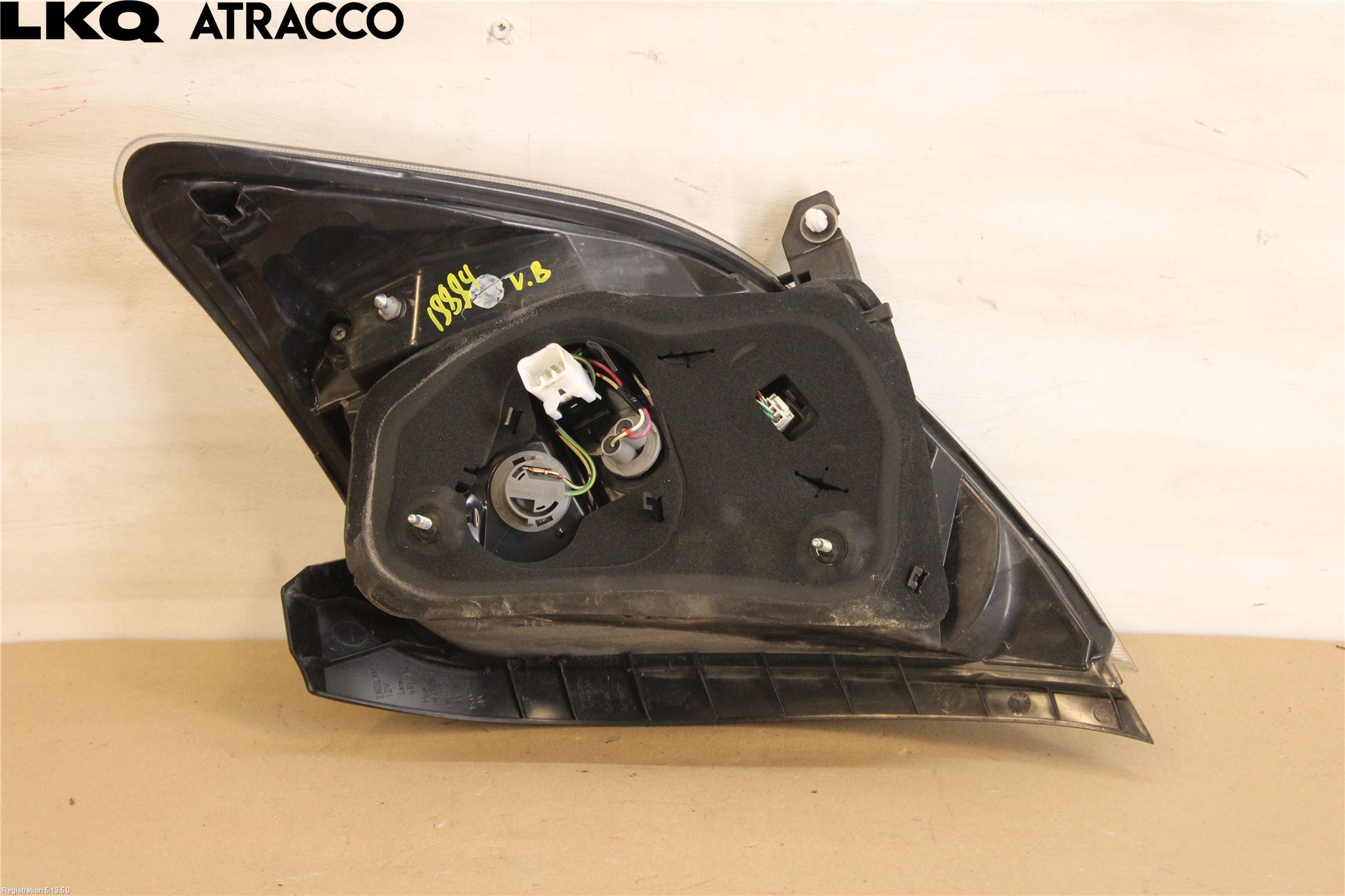 Toyota YARIS XP130 12-14 Baklykt Venstre