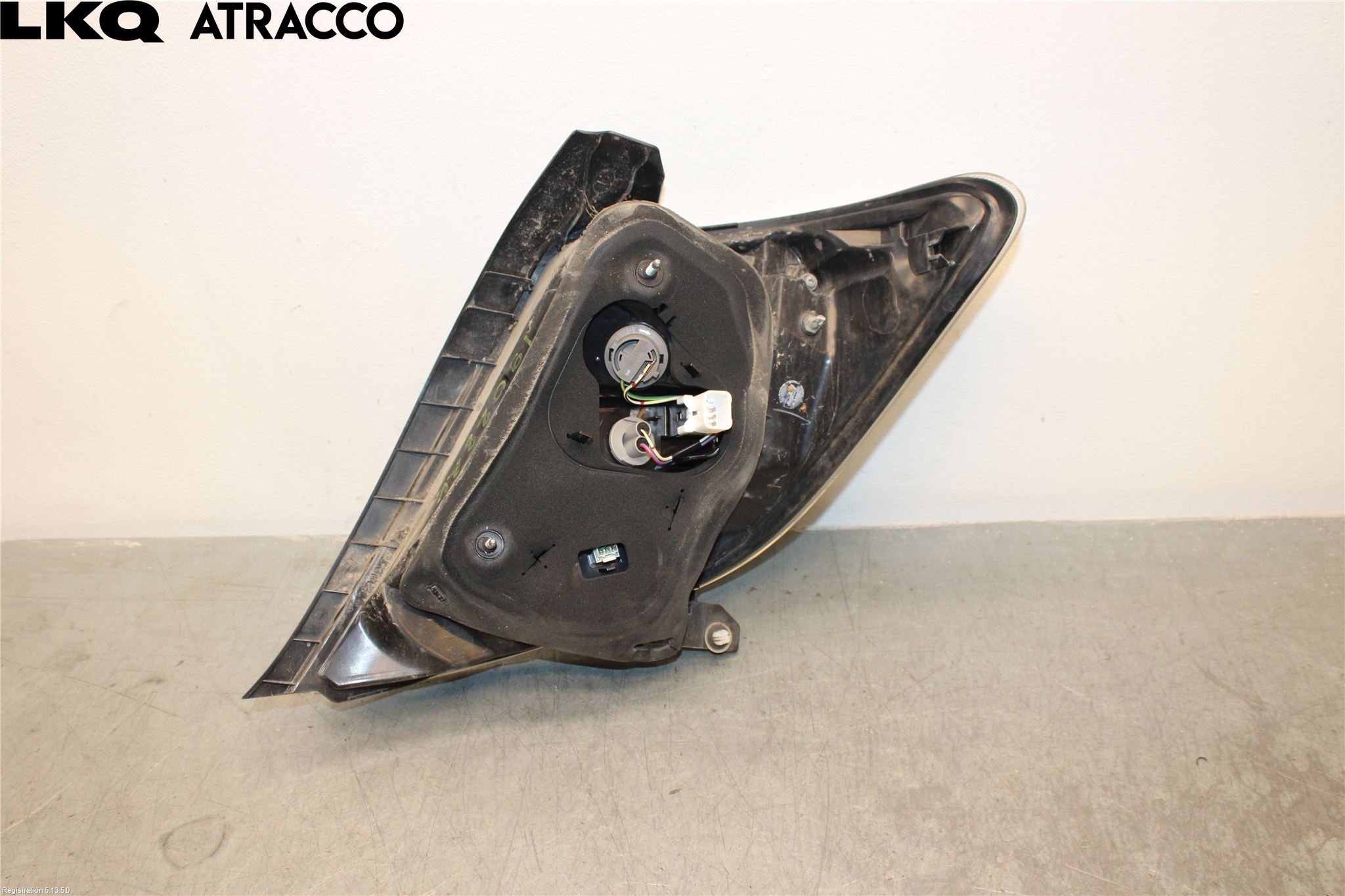 Toyota YARIS XP130 12-14 Baklykt Venstre