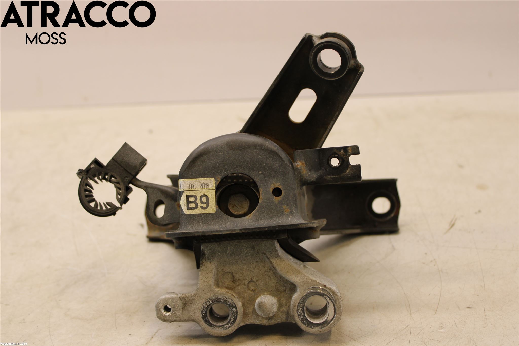 Toyota AURIS 13-19 Motor Feste Stål-Alu