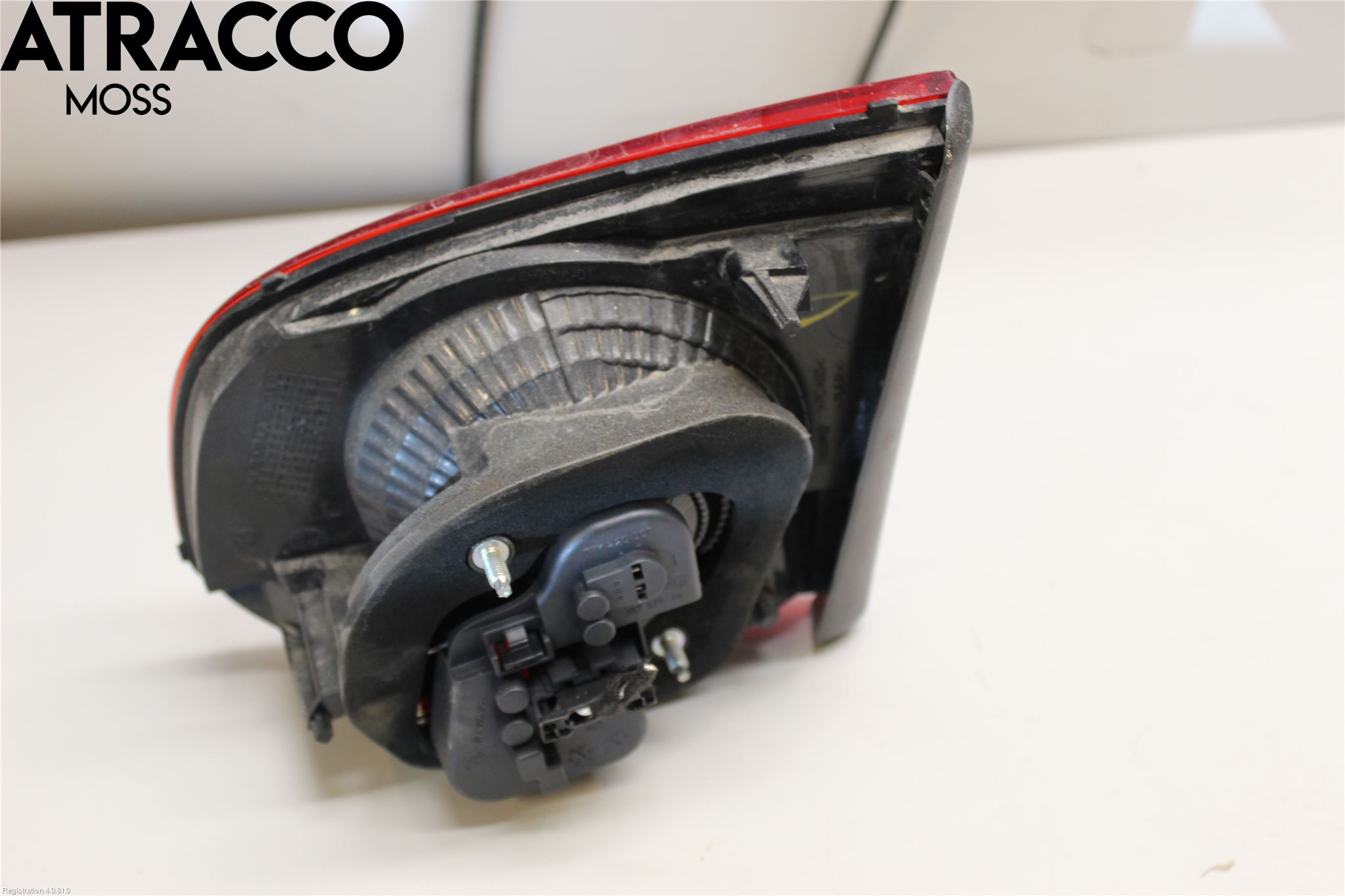 Volkswagen VW GOLF VI 09-13 Baklykt Venstre  På Luke(Indre