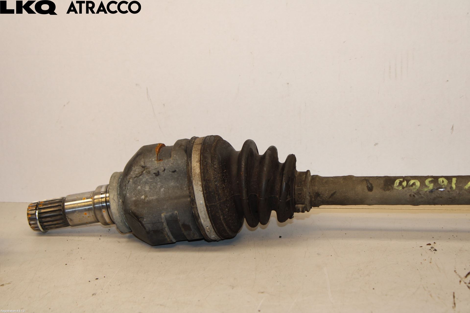 Toyota YARIS XP130 15-20 Drivaksel Foran Kompl Venstre