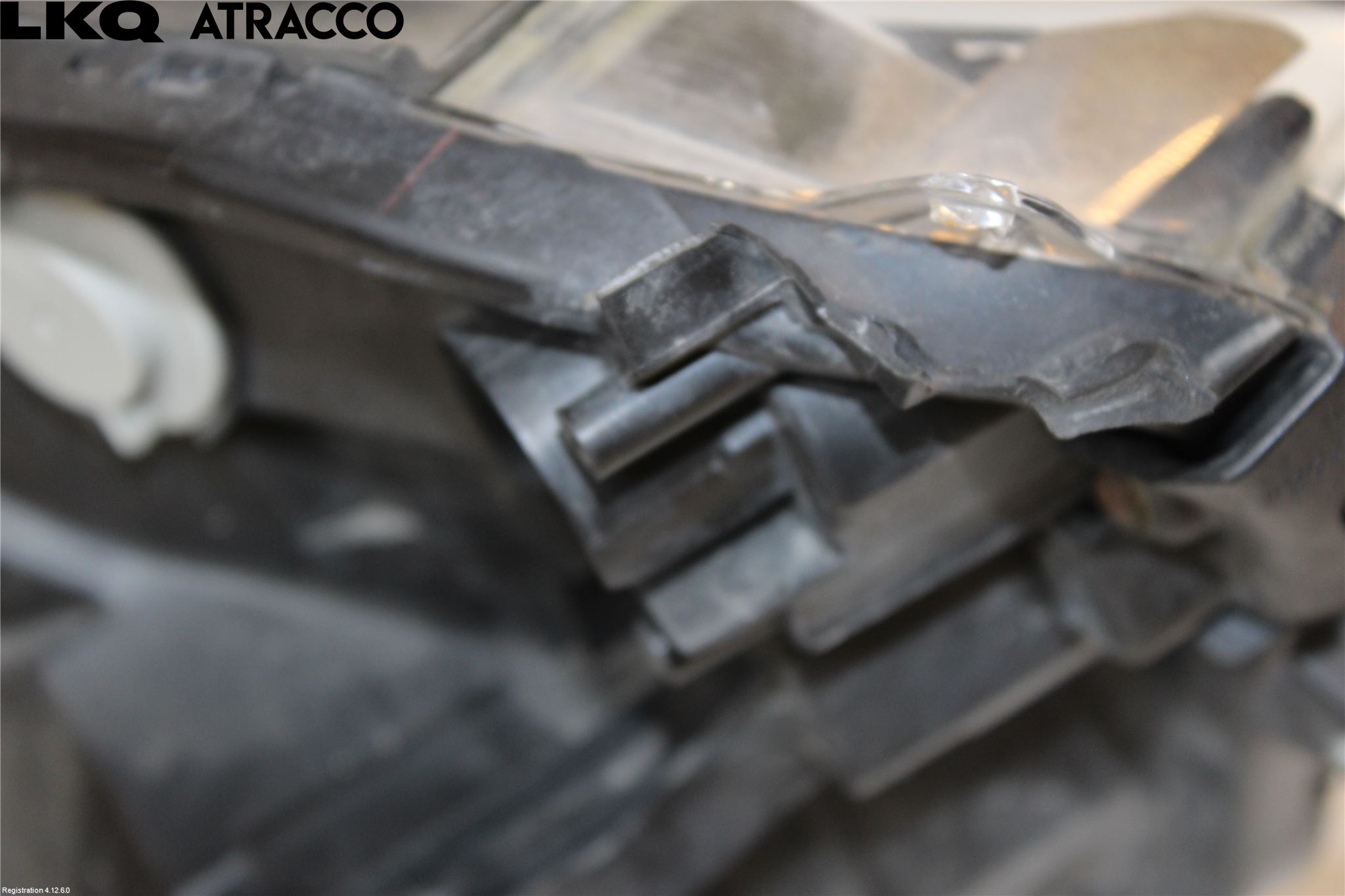 Toyota RAV4 13-18 Frontlykt Venstre