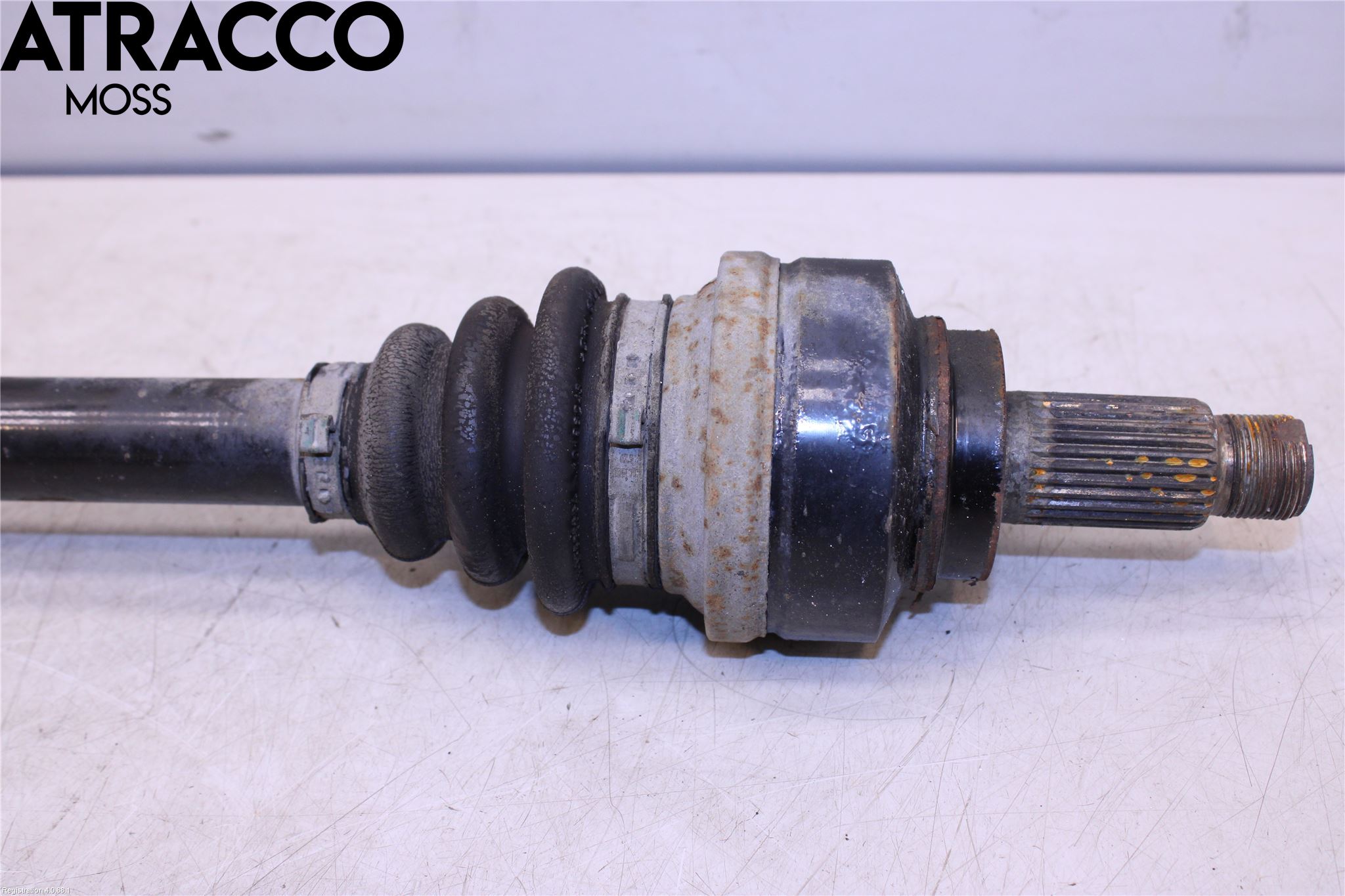 BMW 3 F30/F31/F80 12-19 Drivaksel Bak Kompl Høyre