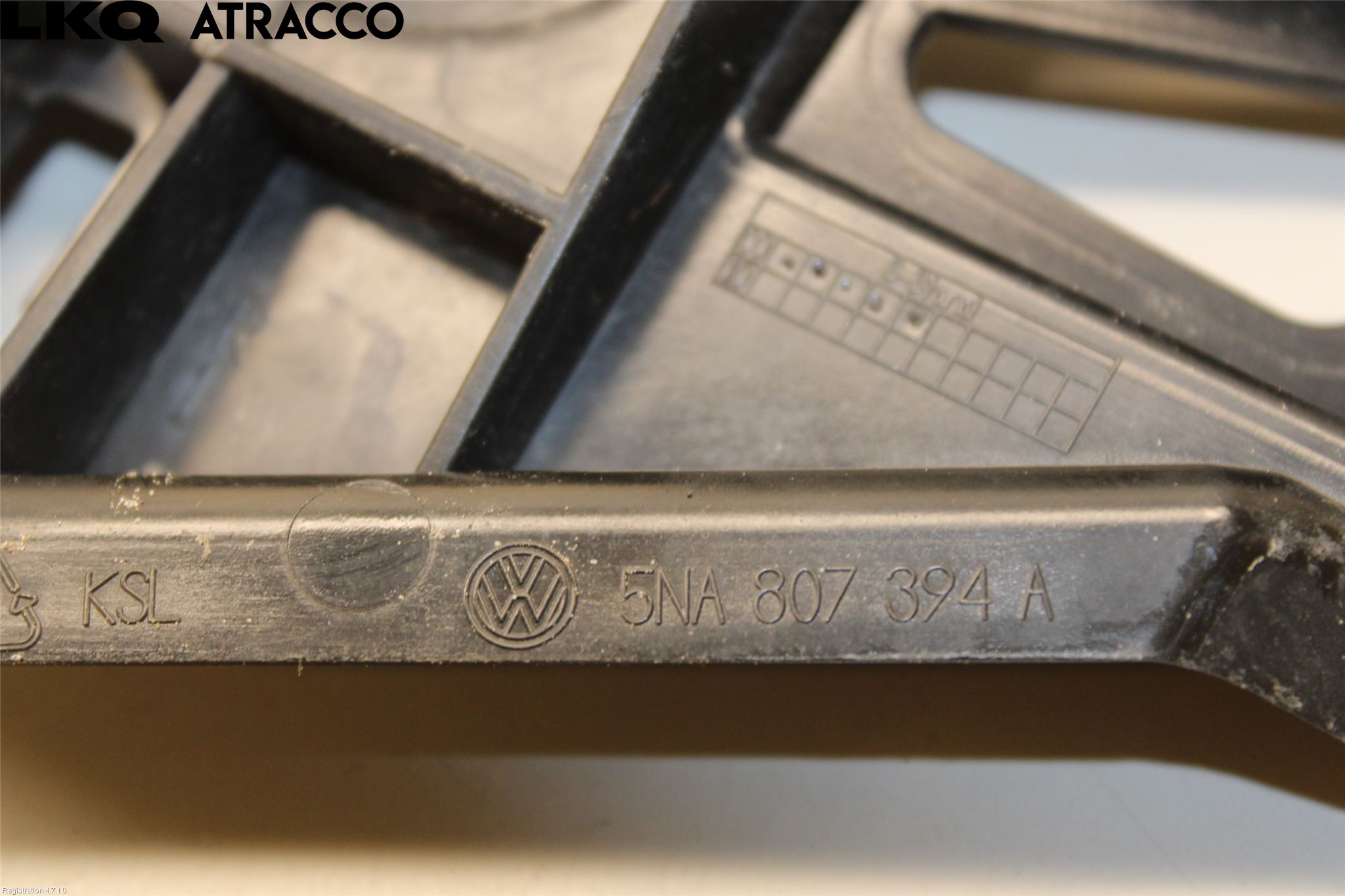 Volkswagen VW TIGUAN 16-24 Støtfangerfeste Bak Høyre