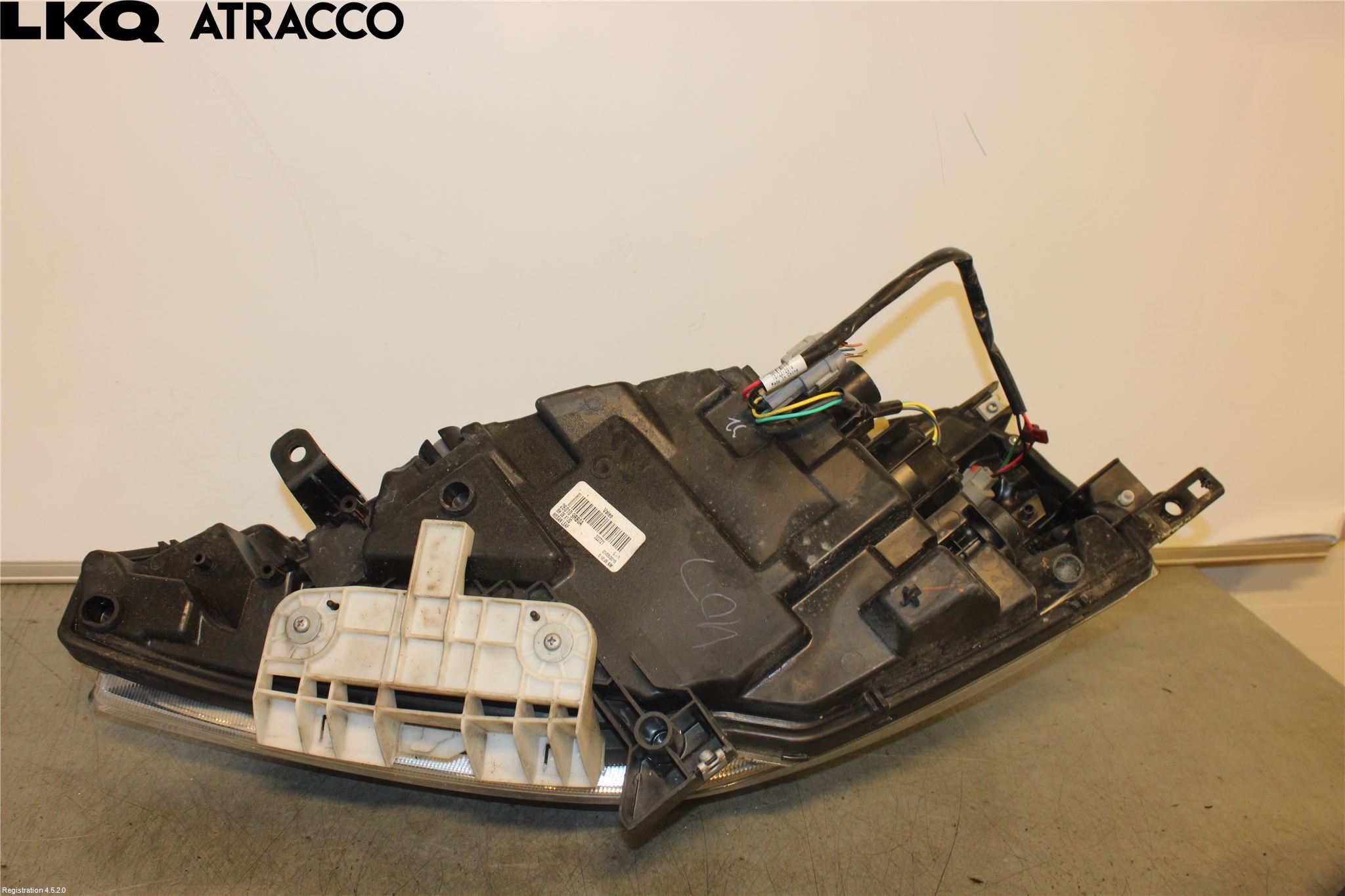 Nissan LEAF 11-17 Frontlykt Høyre