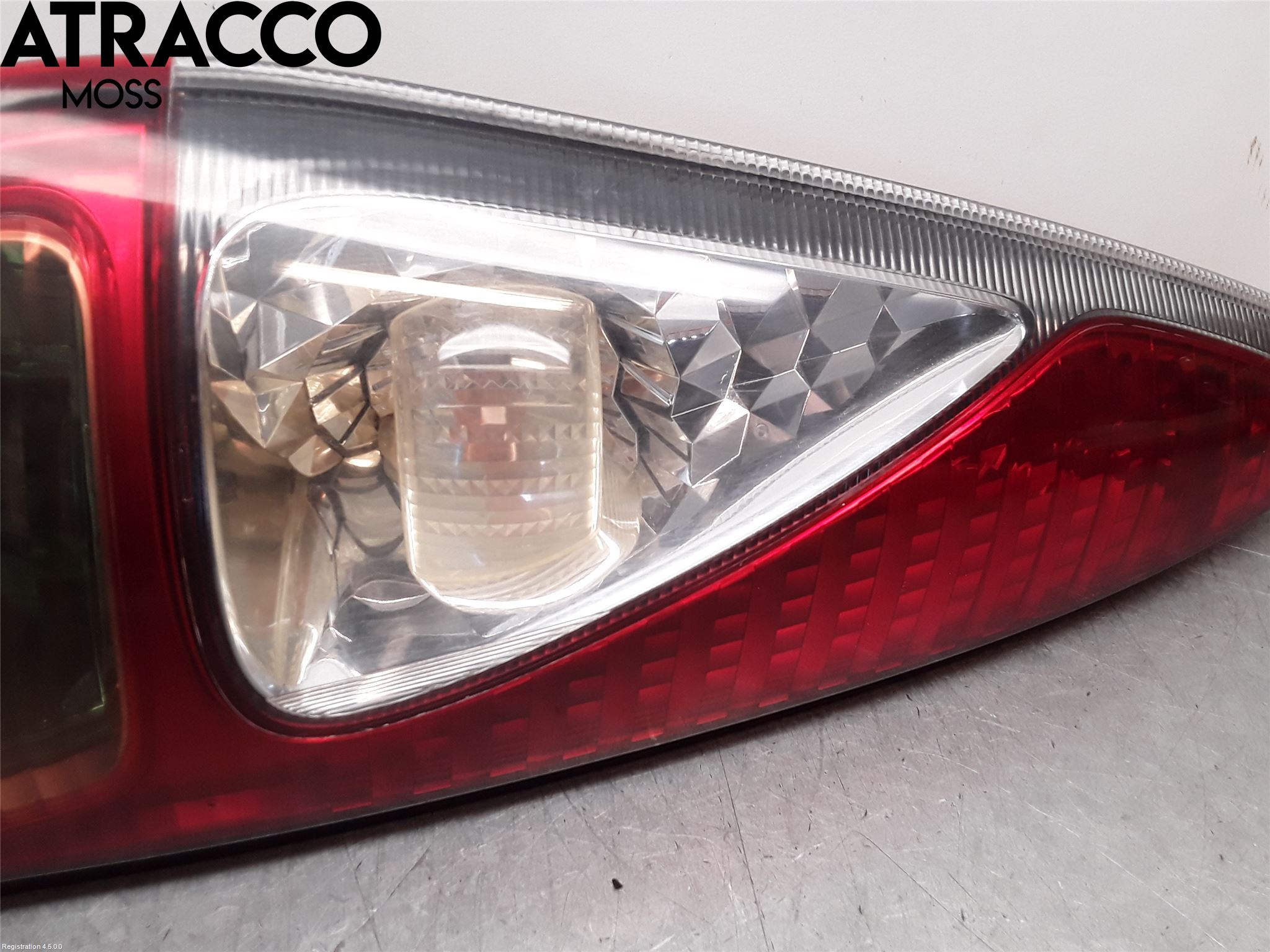 Toyota YARIS VERSO P1 00-05 Baklykt Venstre