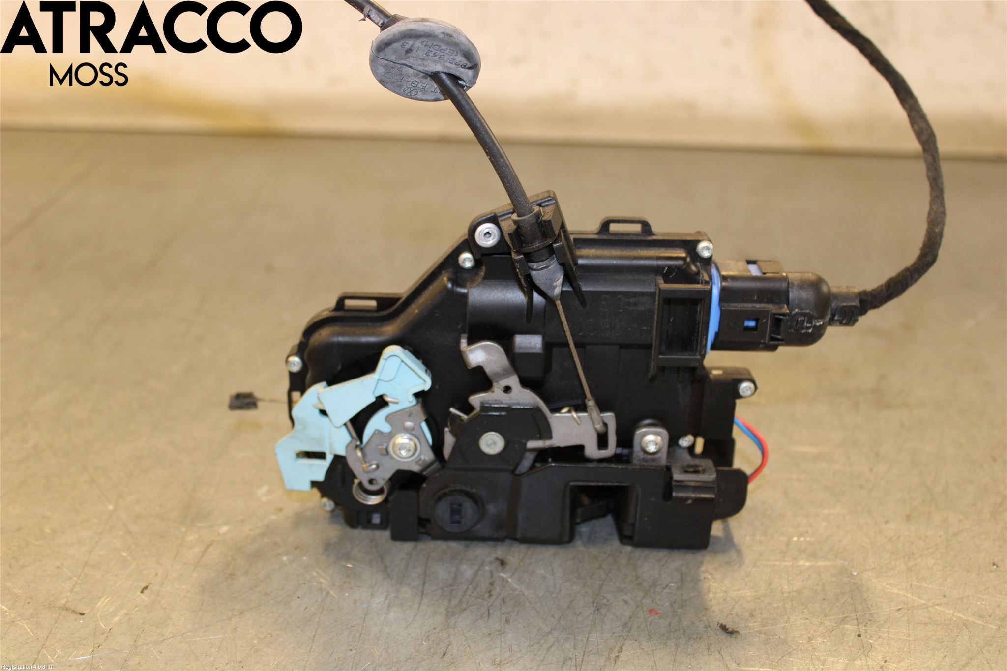 Volkswagen VW TOURAN 10-15 Dørlås - Låsekasse