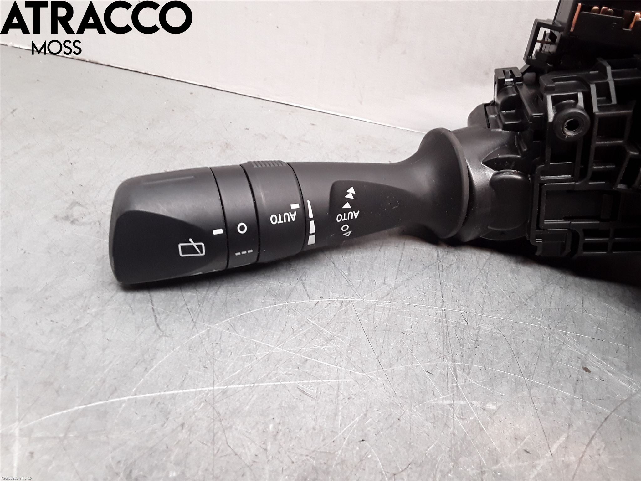 Toyota C-HR 16-23 Bryter Ratt Kombi H Og V