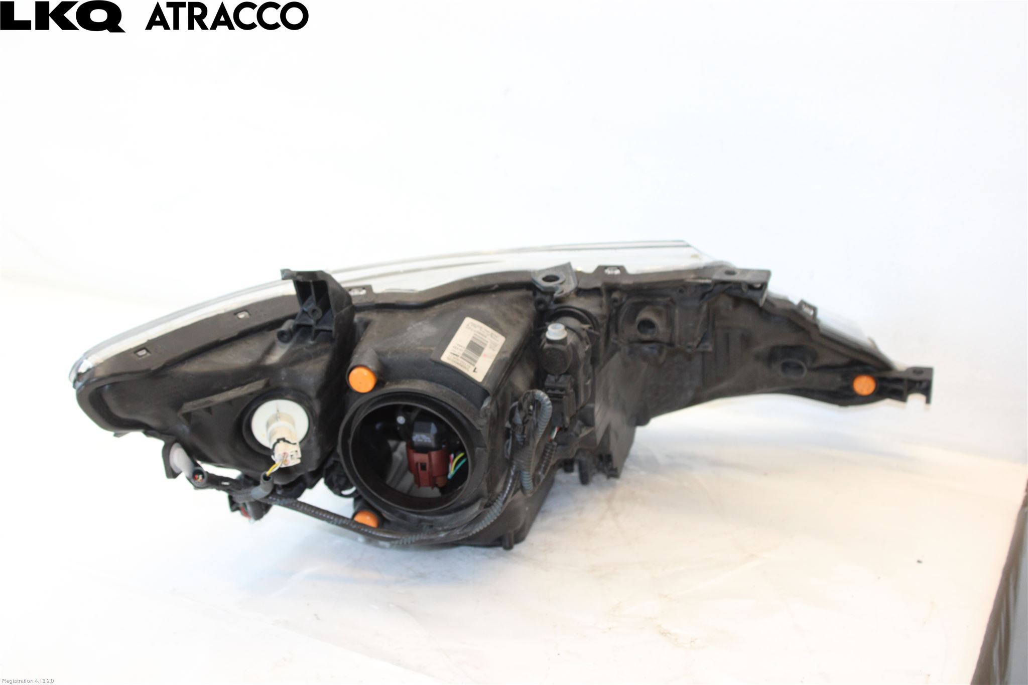 Toyota AURIS 13-19 Frontlykt Venstre