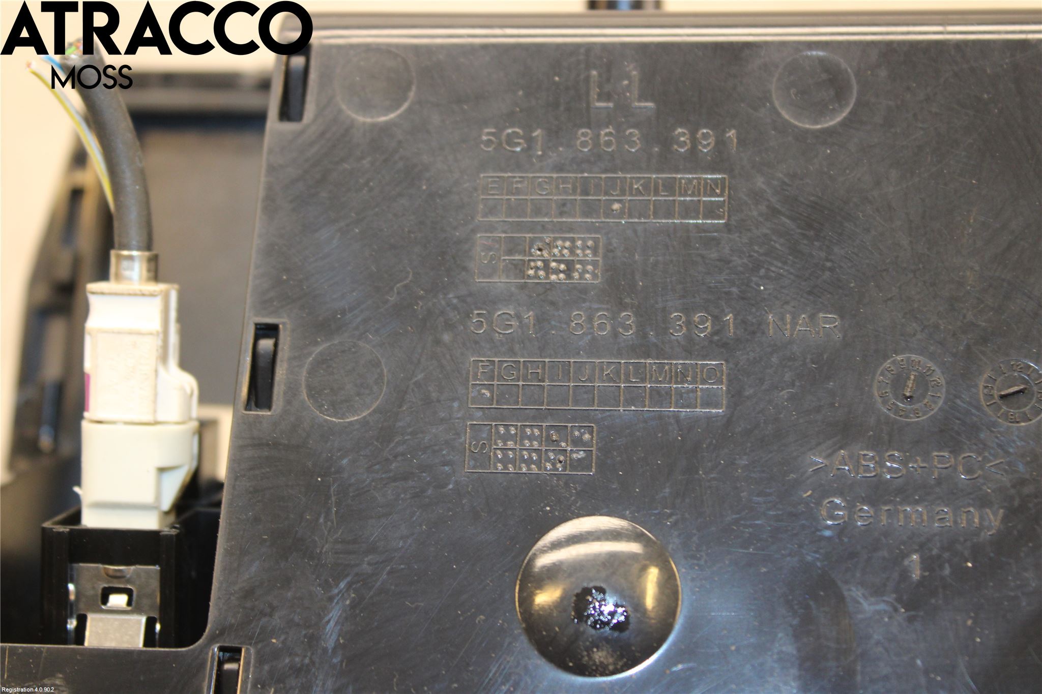 Volkswagen VW GOLF / E-GOLF VII 13-20 Innr Konsoll-Lomme