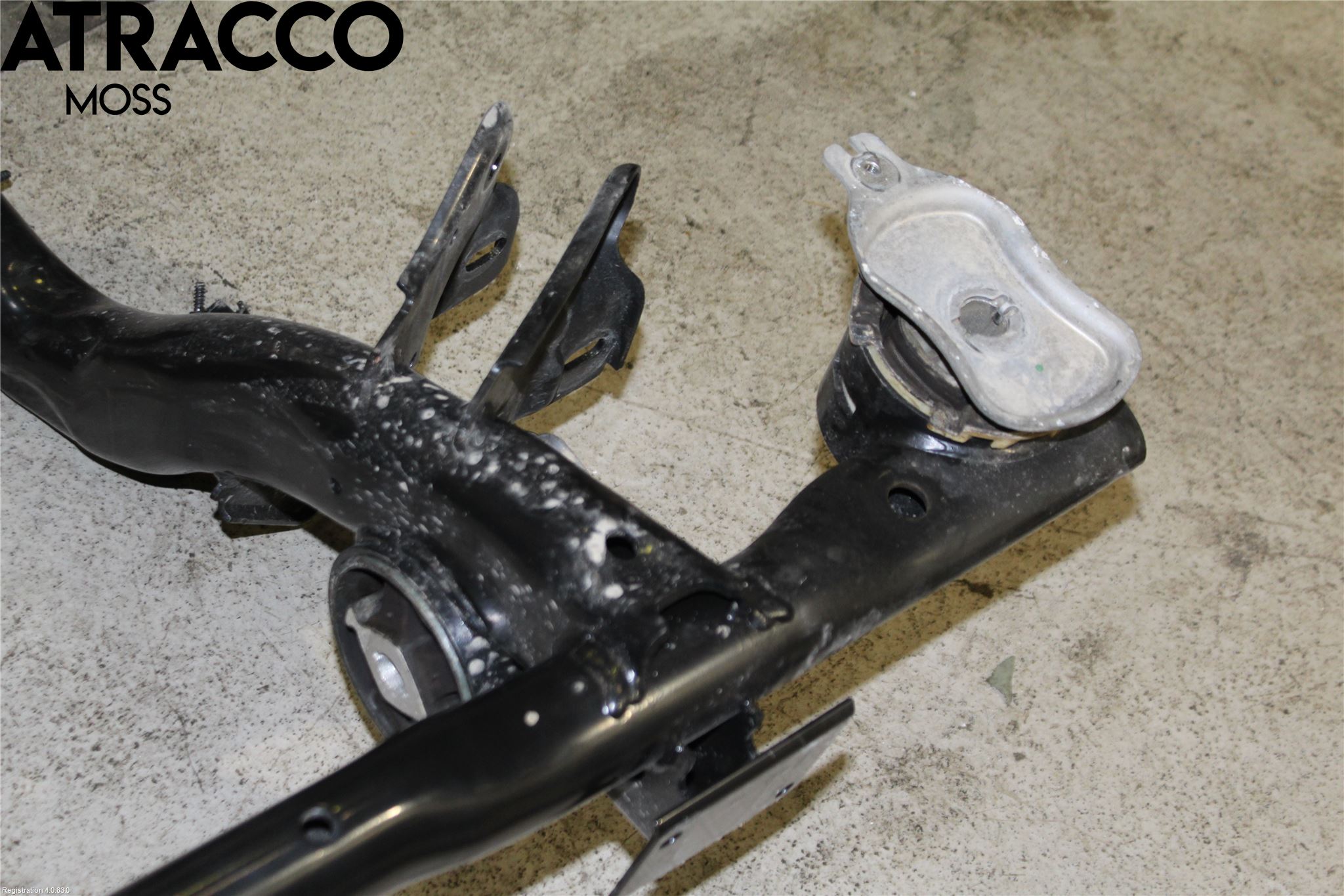 Audi Q4 E-TRON FZ 22- Bakaksel Feste Travers-Ramme