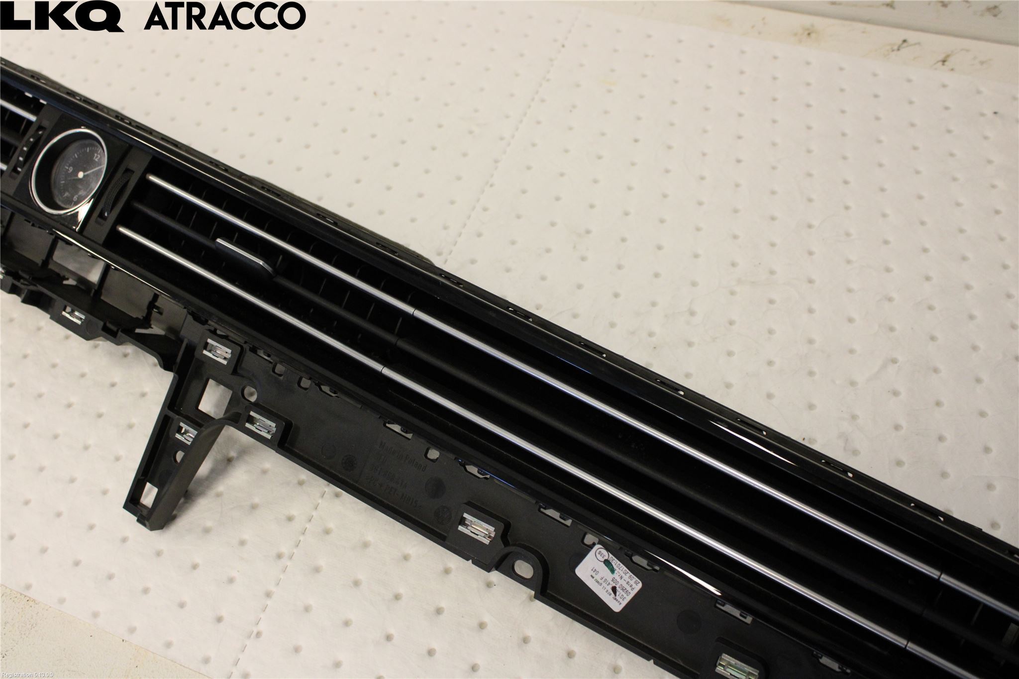 Volkswagen VW PASSAT 15-19 Dashbord Kanal - Dyse