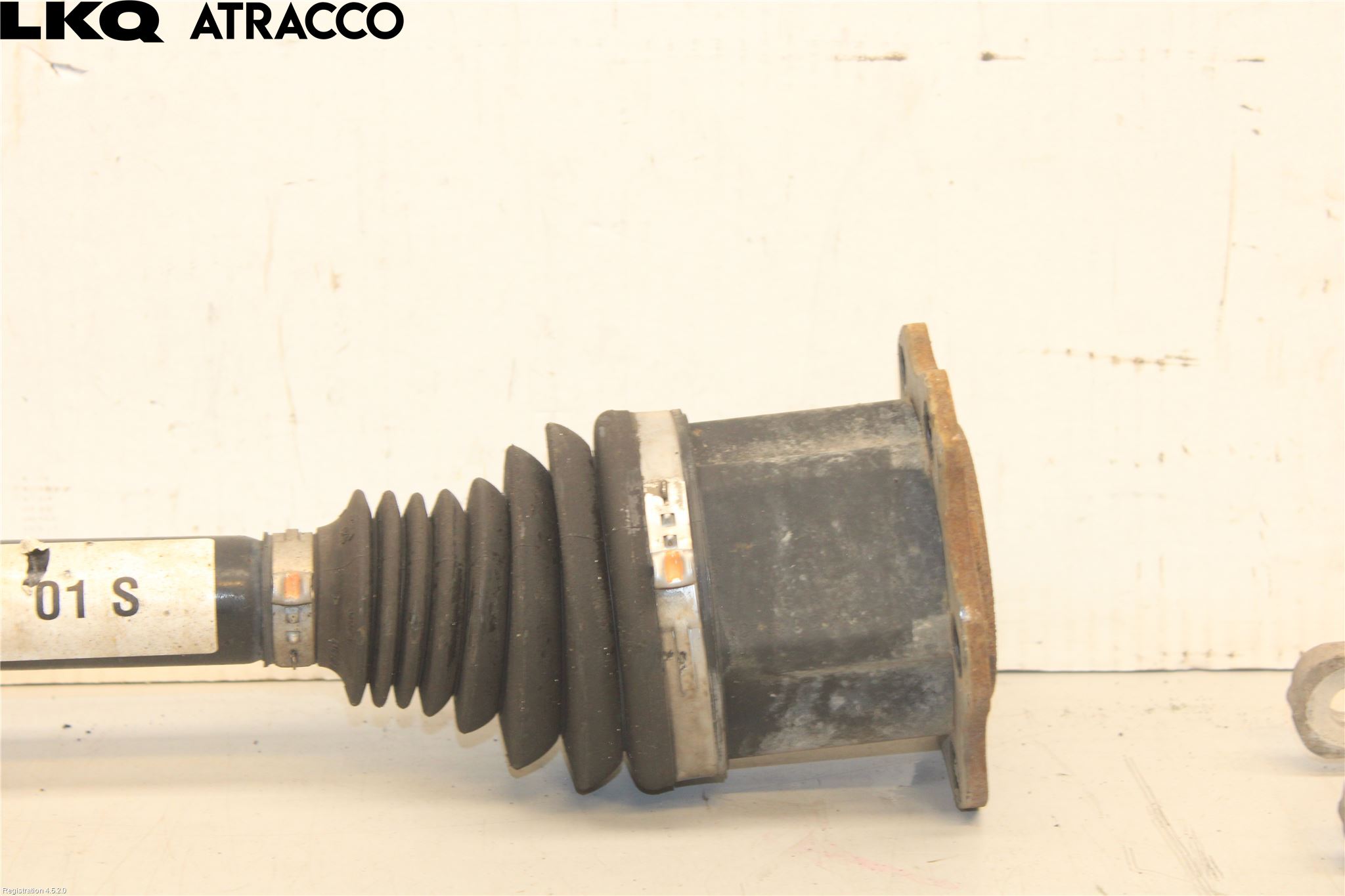 Audi A4/S4 B9 16-19 Drivaksel Foran Kompl Venstre