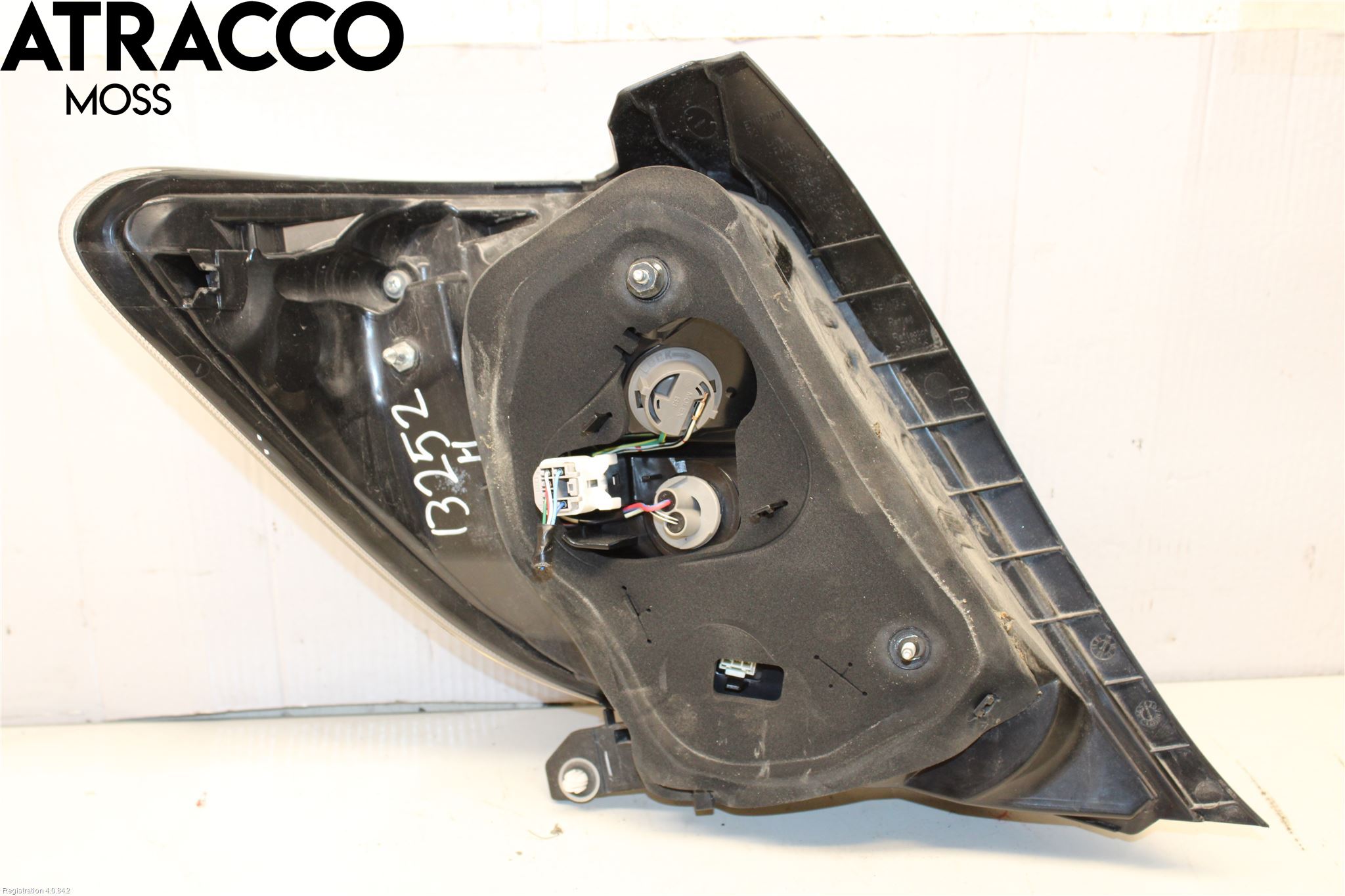 Toyota YARIS XP130 12-14 Baklykt Høyre