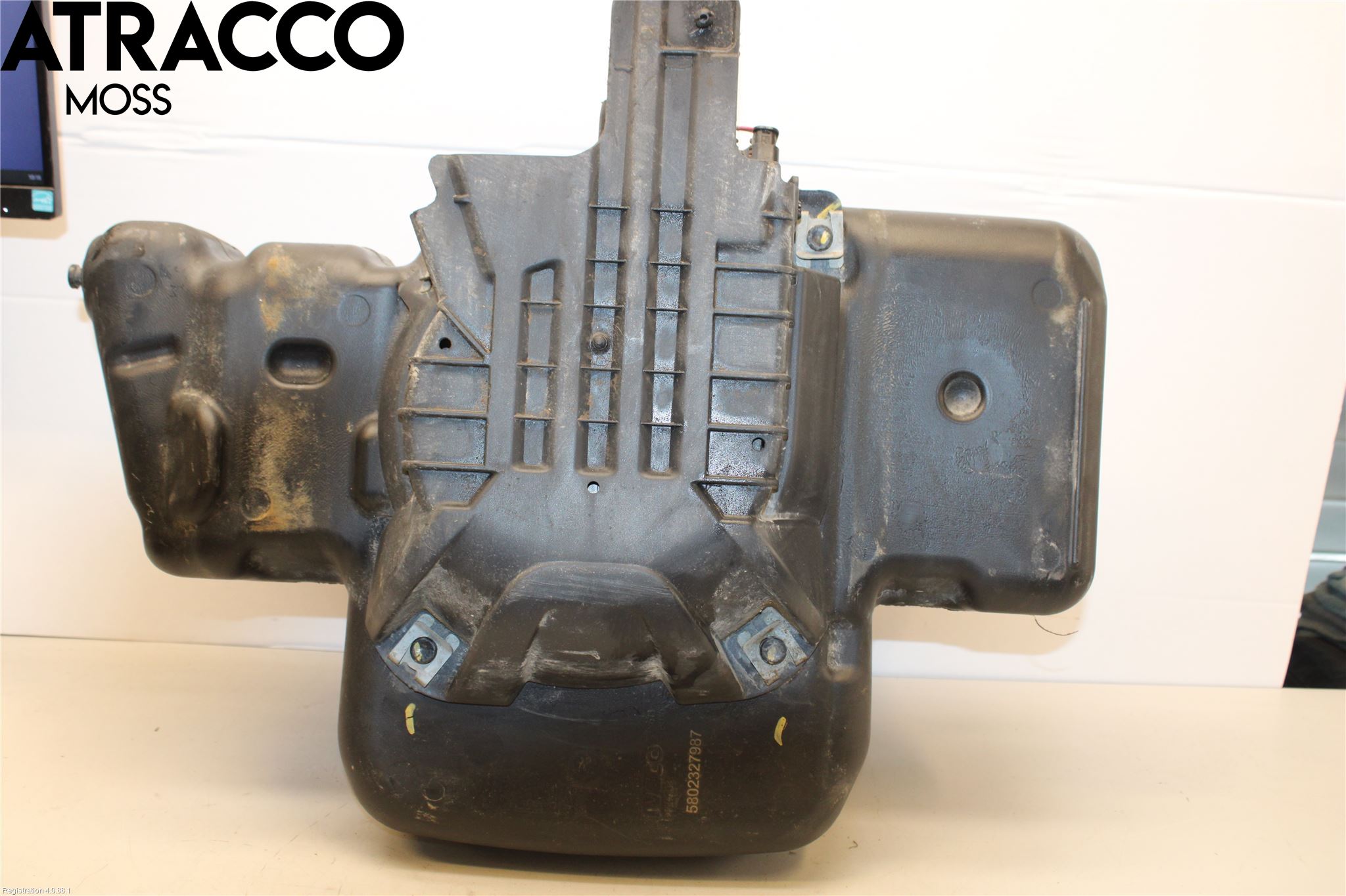 Iveco DAILY 14->> Adblue Tank