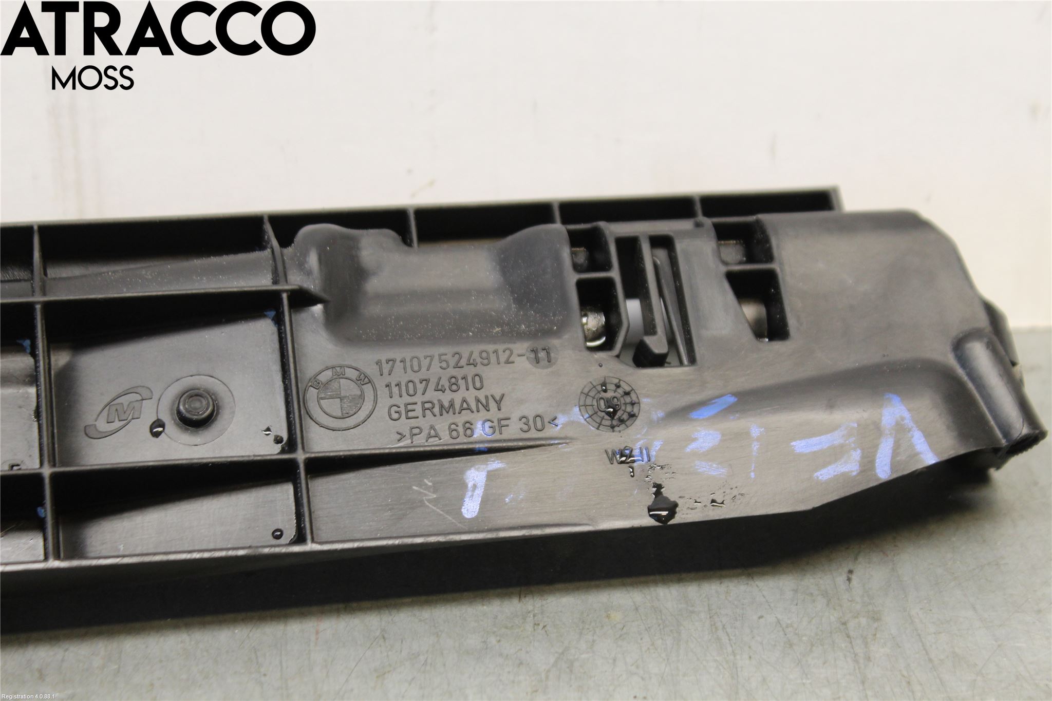 BMW 3 E90/91 SED/TOU 05-12 Radiator Feste - Ramme - Bjelk