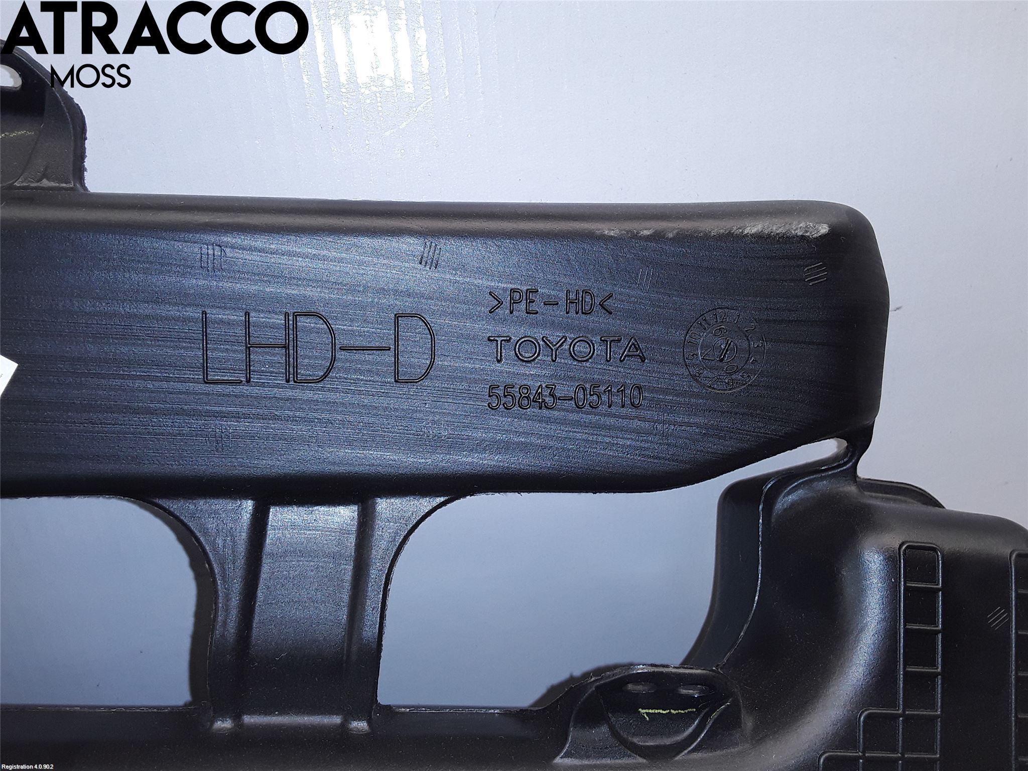 Toyota AVENSIS 09-15 Luftstyring Front