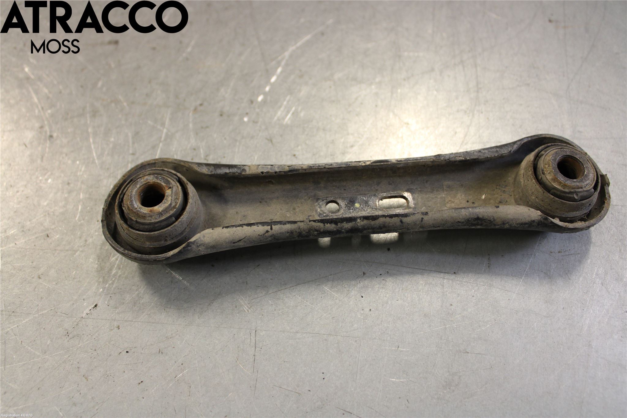 Volvo XC70 08-13 Bakaksel Momentstag