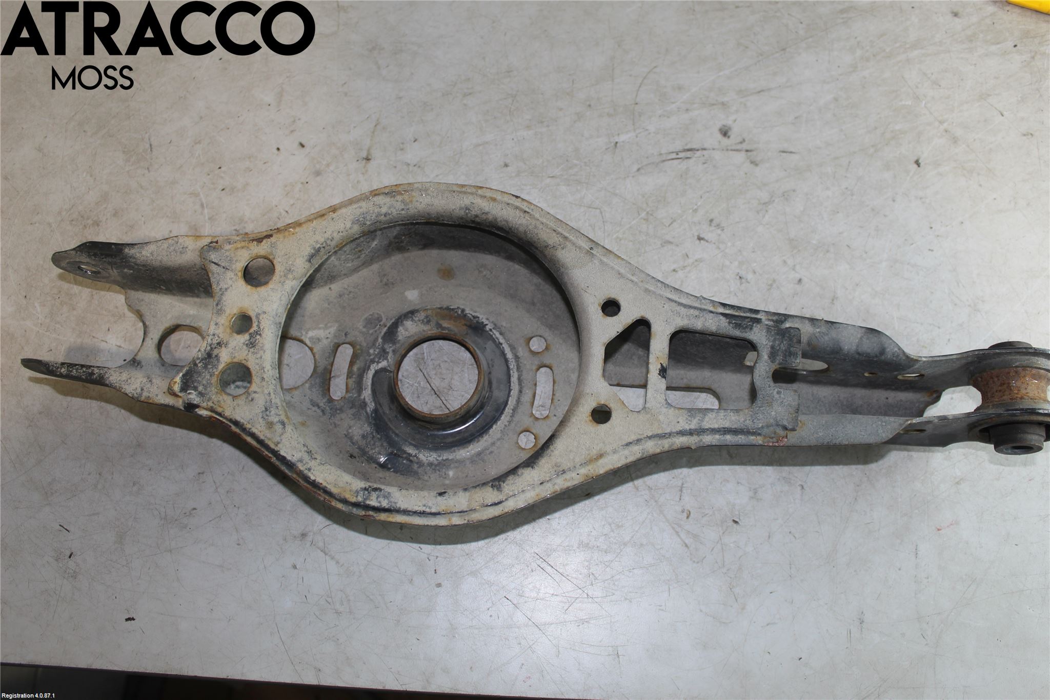 Toyota COROLLA 19- Bærearm Bak Venstre