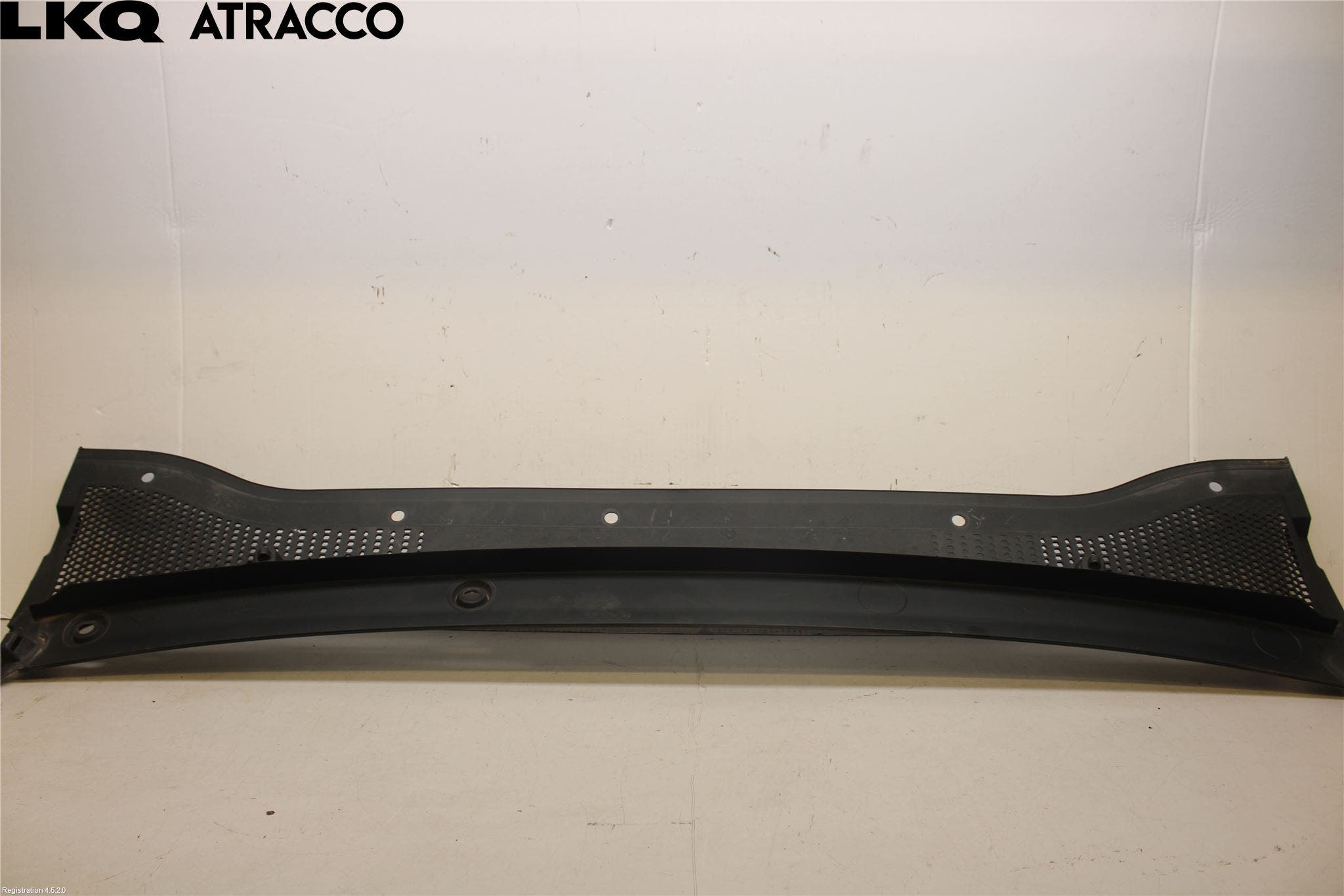 MG 4 23- Visker Deksel-Grill-Under Frr