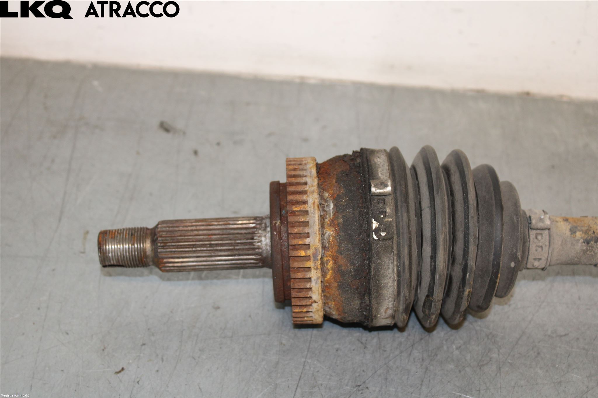 Hyundai i40 08-15 Drivaksel Foran Kompl Venstre