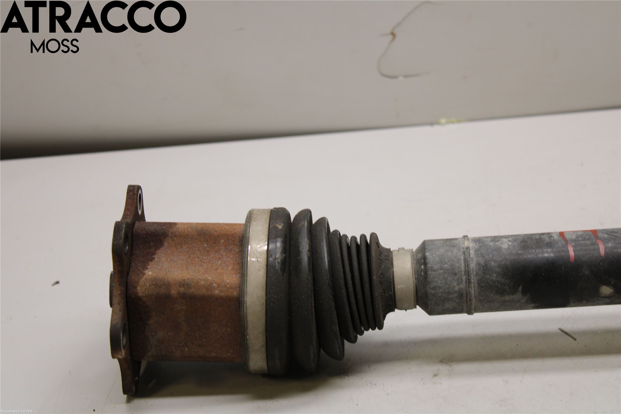 Volkswagen VW GOLF VI 09-13 Drivaksel Foran Kompl Høyre