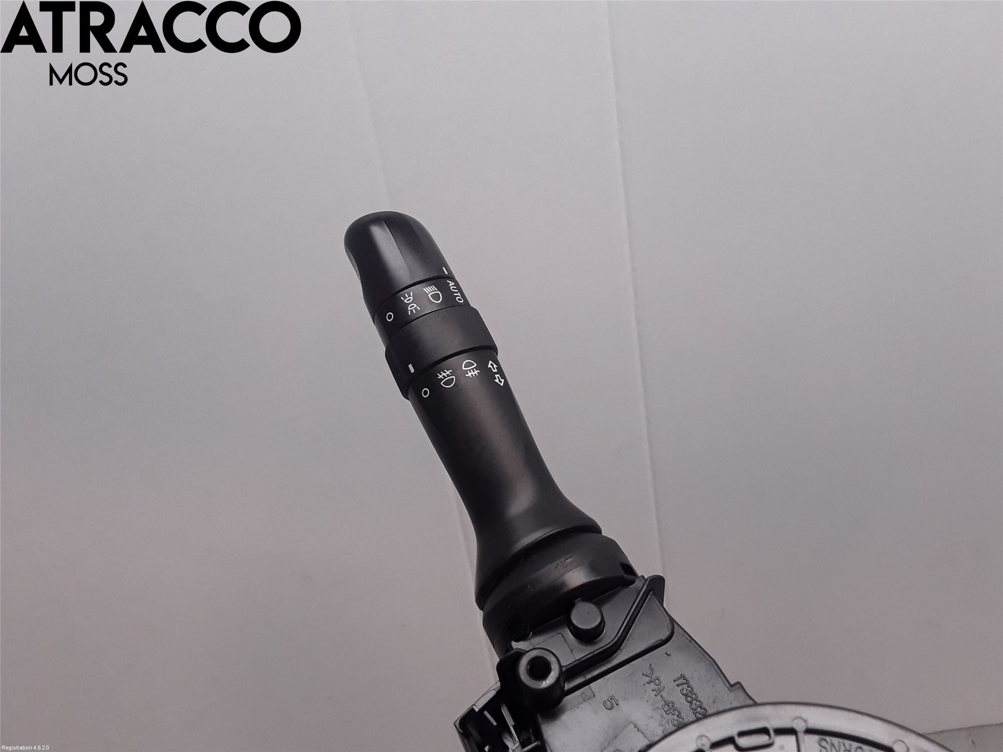 Toyota PRIUS+ ZVW40 12-20 Bryter Ratt Kombi H Og V