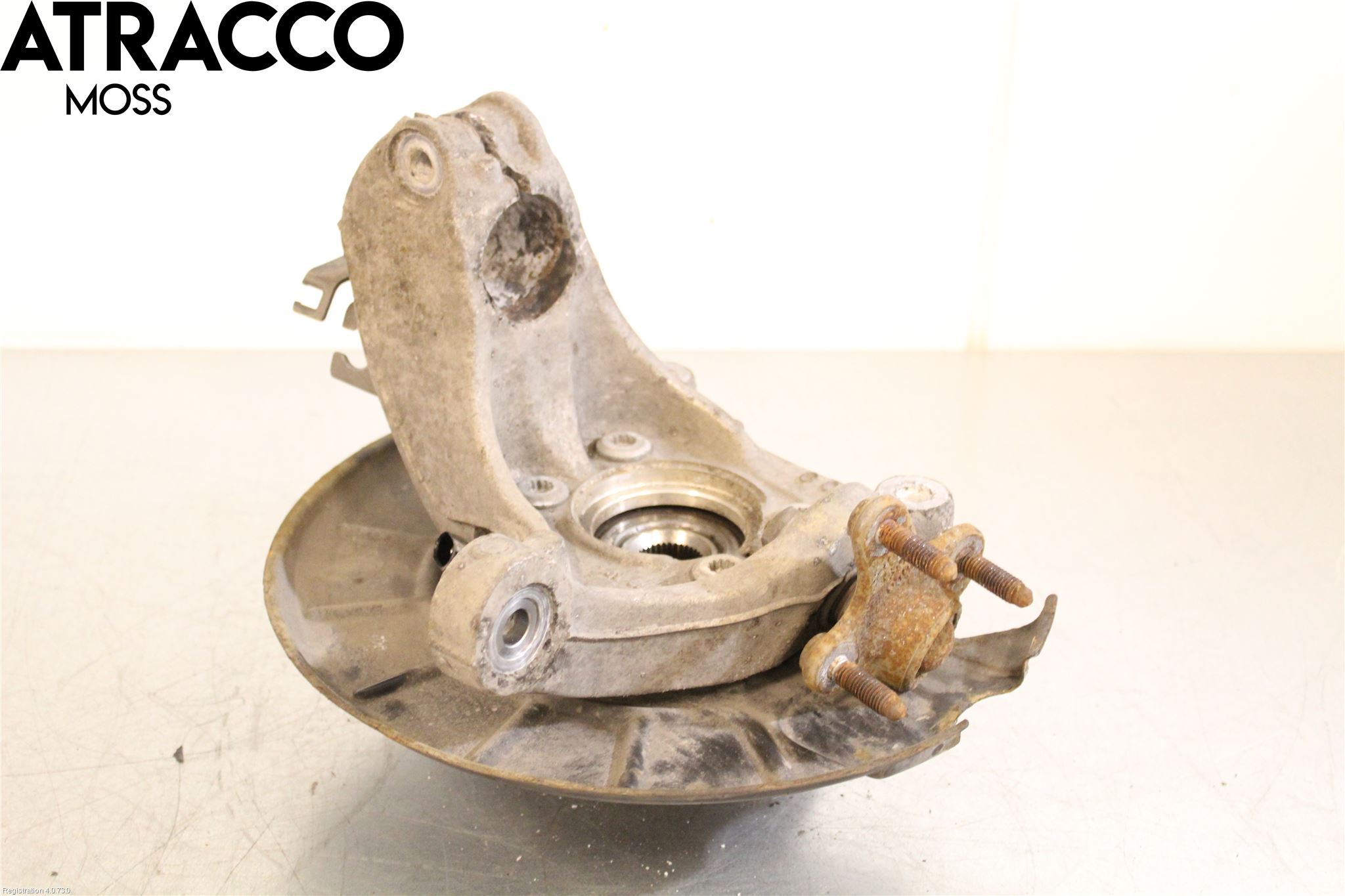 Volkswagen VW PASSAT 11-14 Spindel Vf