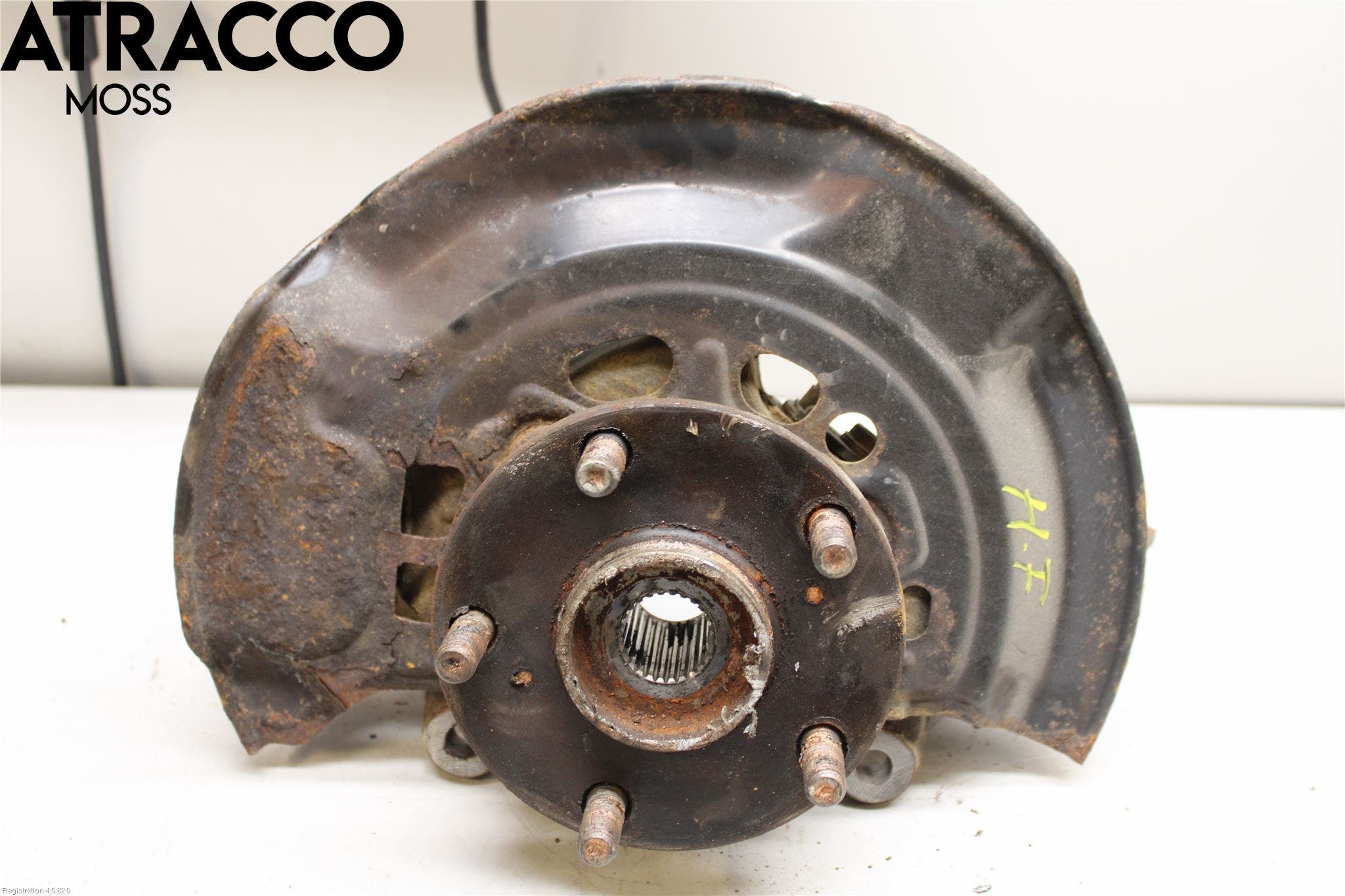 Toyota AURIS 13-19 Spindel Hf