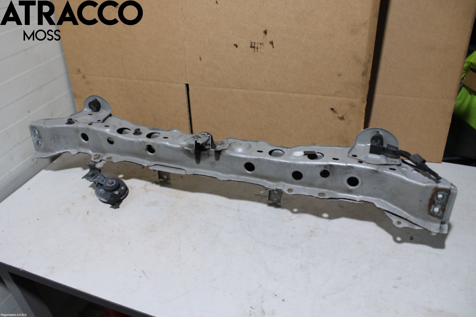 Toyota YARIS XP130 12-14 Frontplate Øvre