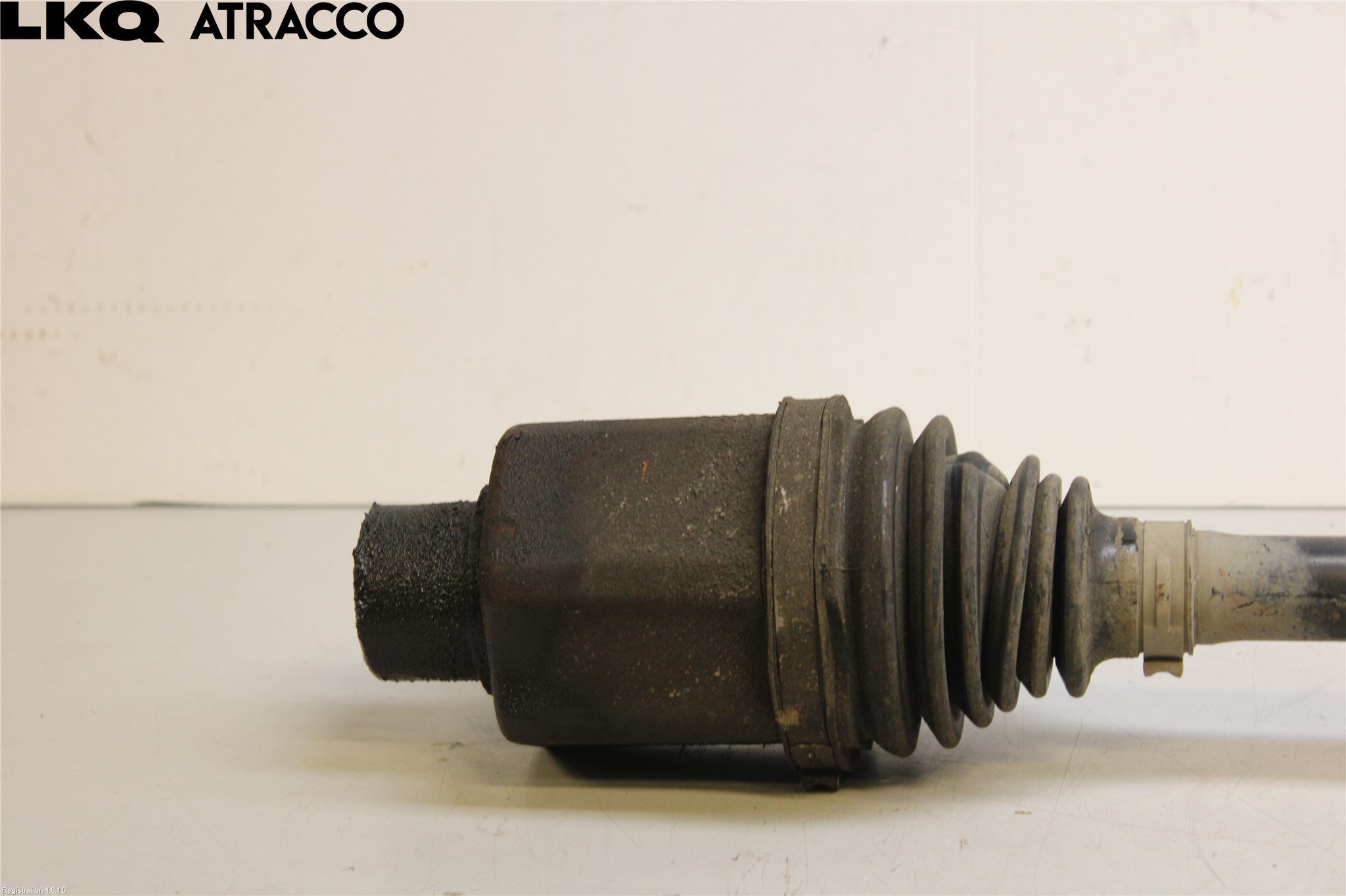 Volkswagen VW TRANSP/CARAVELLE (T6) 16-22 Drivaksel Foran Kompl Høyre