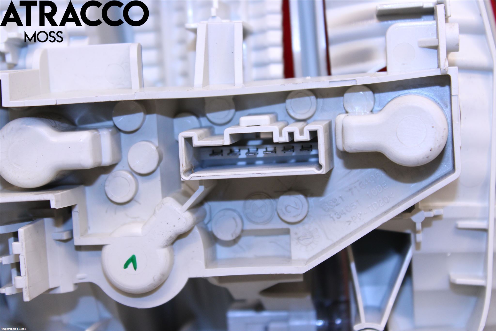 BMW 1 E87/81 5D/3D 03-11 Baklykt Venstre