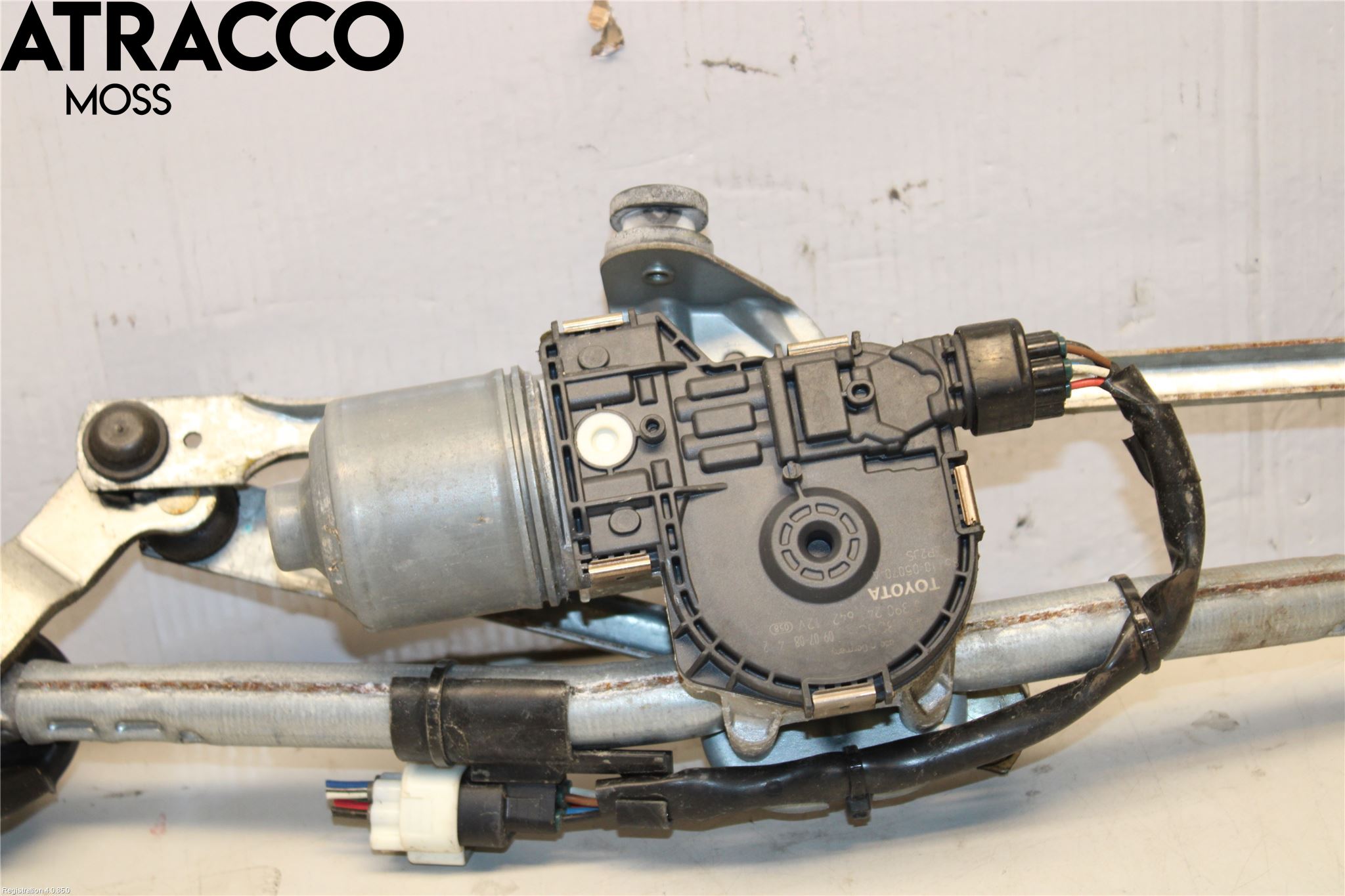 Toyota AVENSIS 09-15 Viskermotor Frontrute