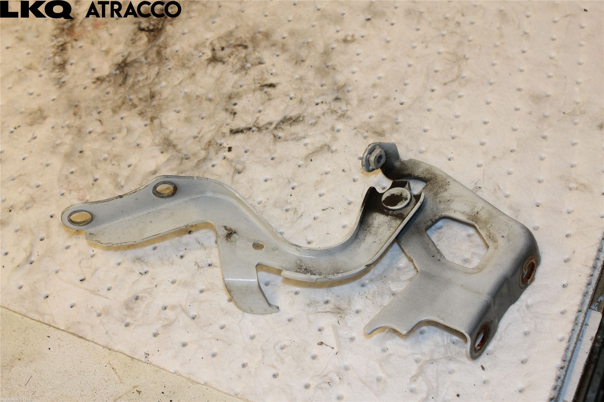 Toyota RAV4 13-18 Panser Hengsel - Hengsler