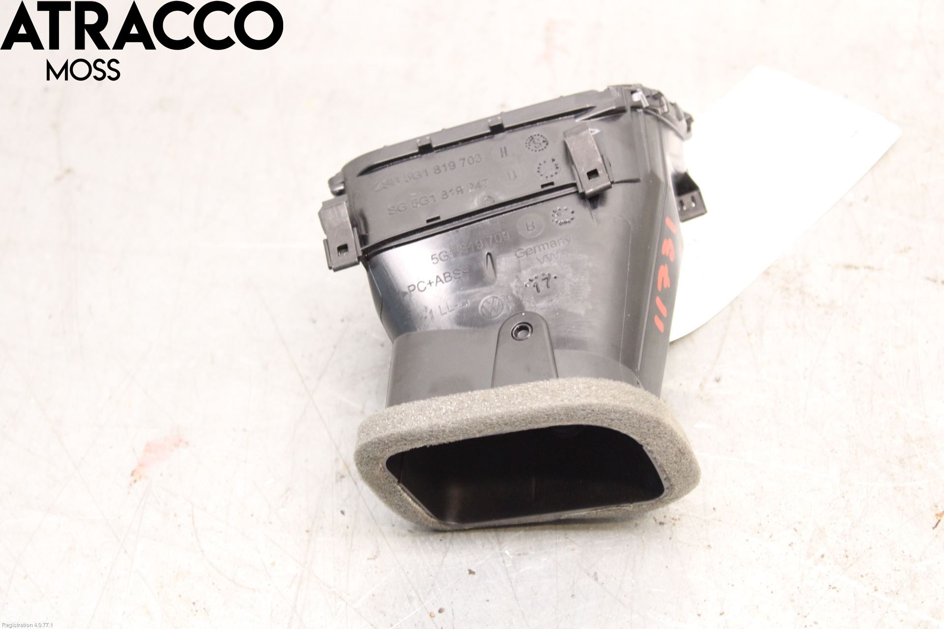 Volkswagen VW GOLF / E-GOLF VII 13-20 Dashbord Kanal - Dyse