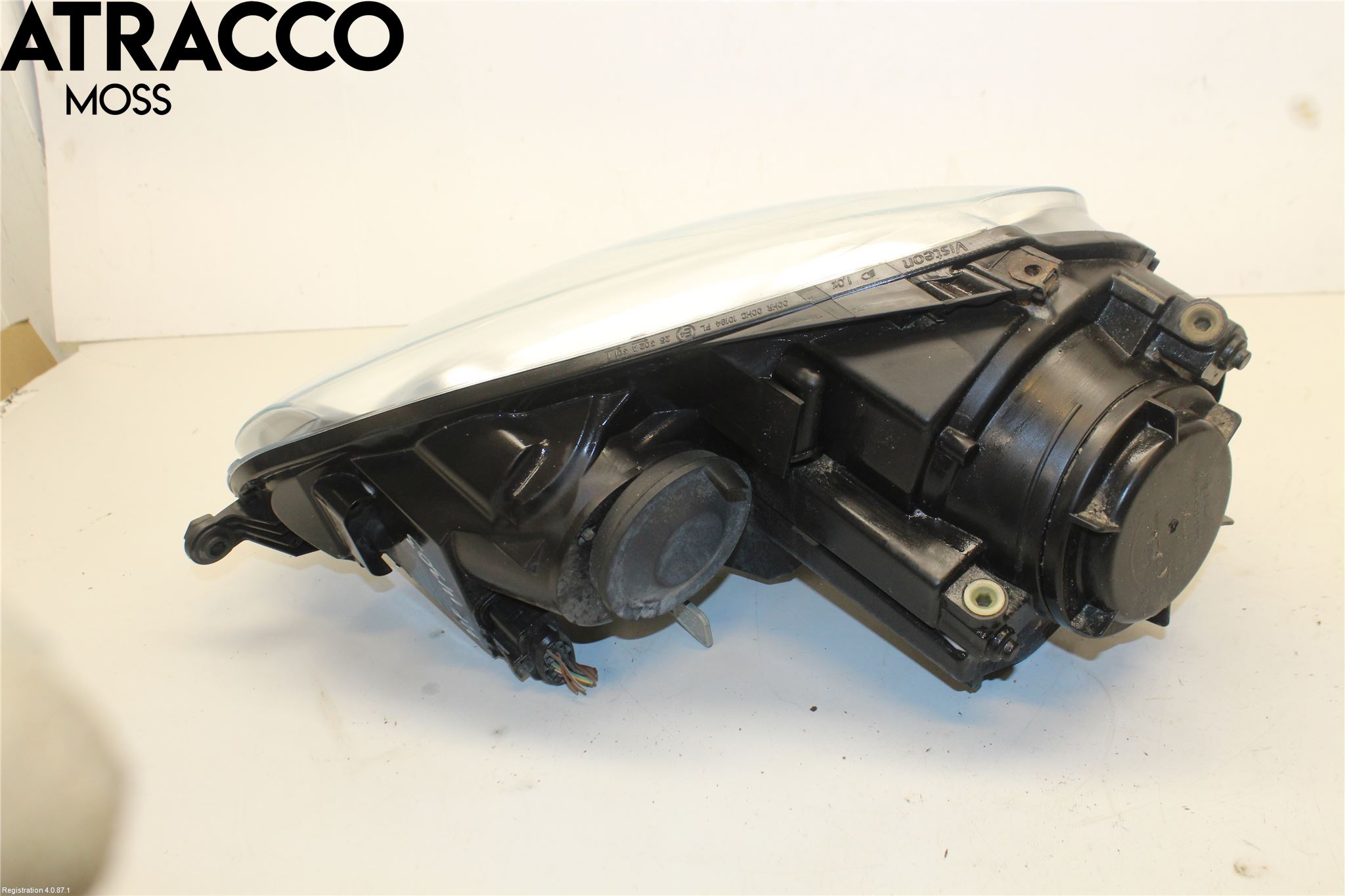 Volkswagen VW GOLF V 04-09 Frontlykt Høyre