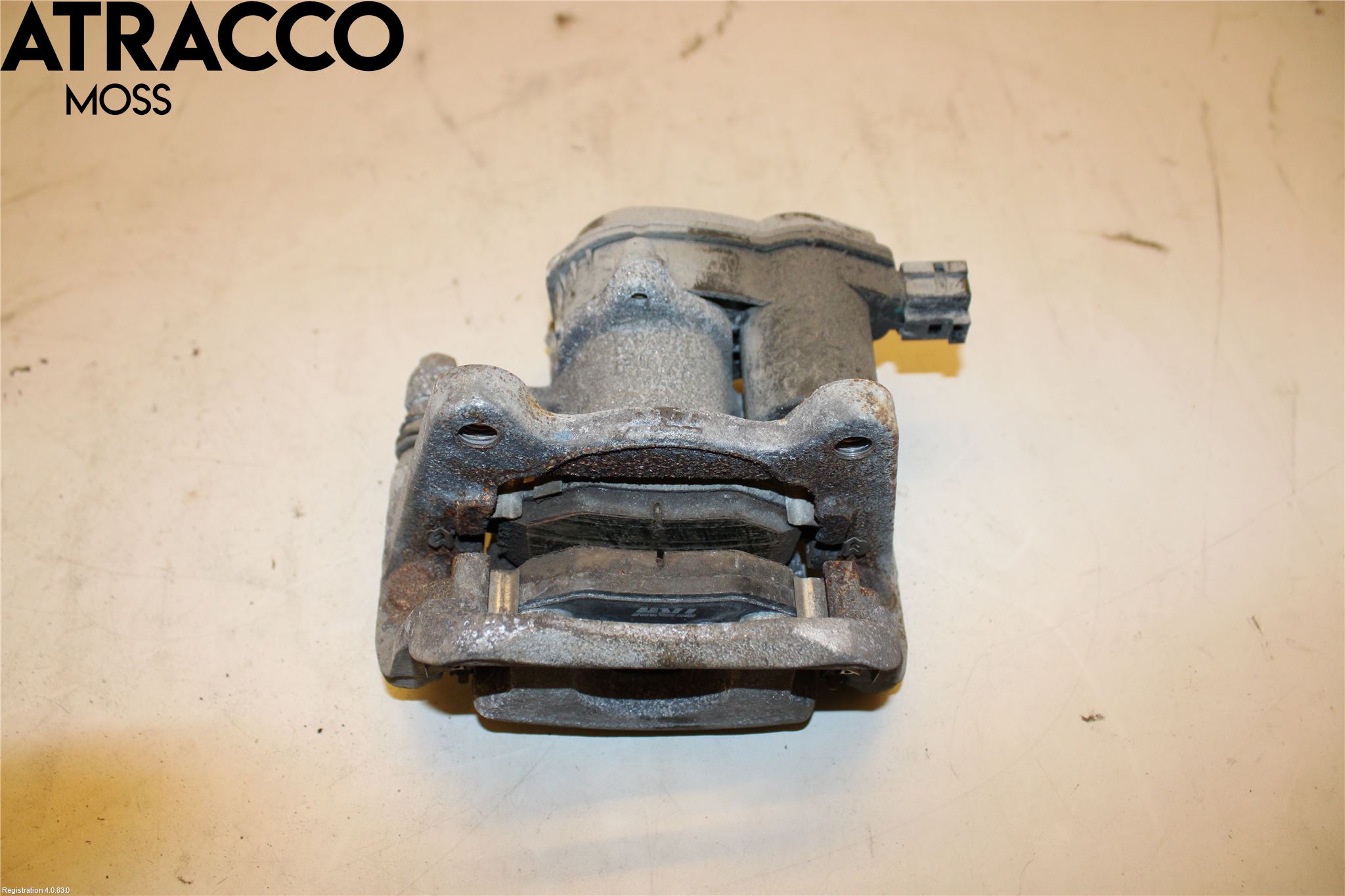 MG ZS EV 20- Bremsecaliper Bak Venstre