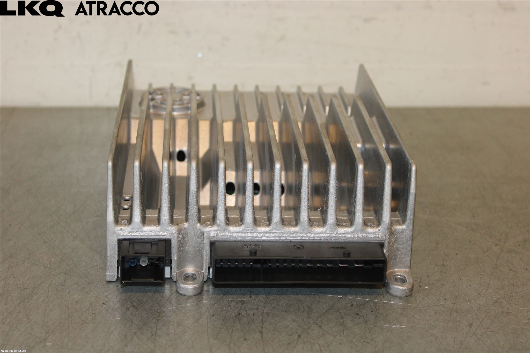 Mercedes-Benz MB E-KLASS (W212) 09-16 Stereo Forsterker