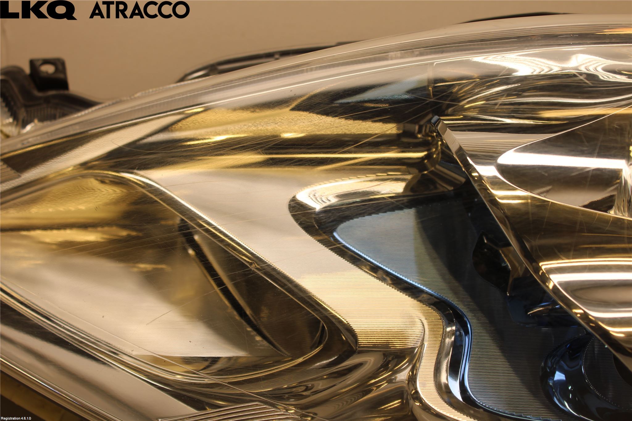 Nissan LEAF 11-17 Frontlykt Venstre